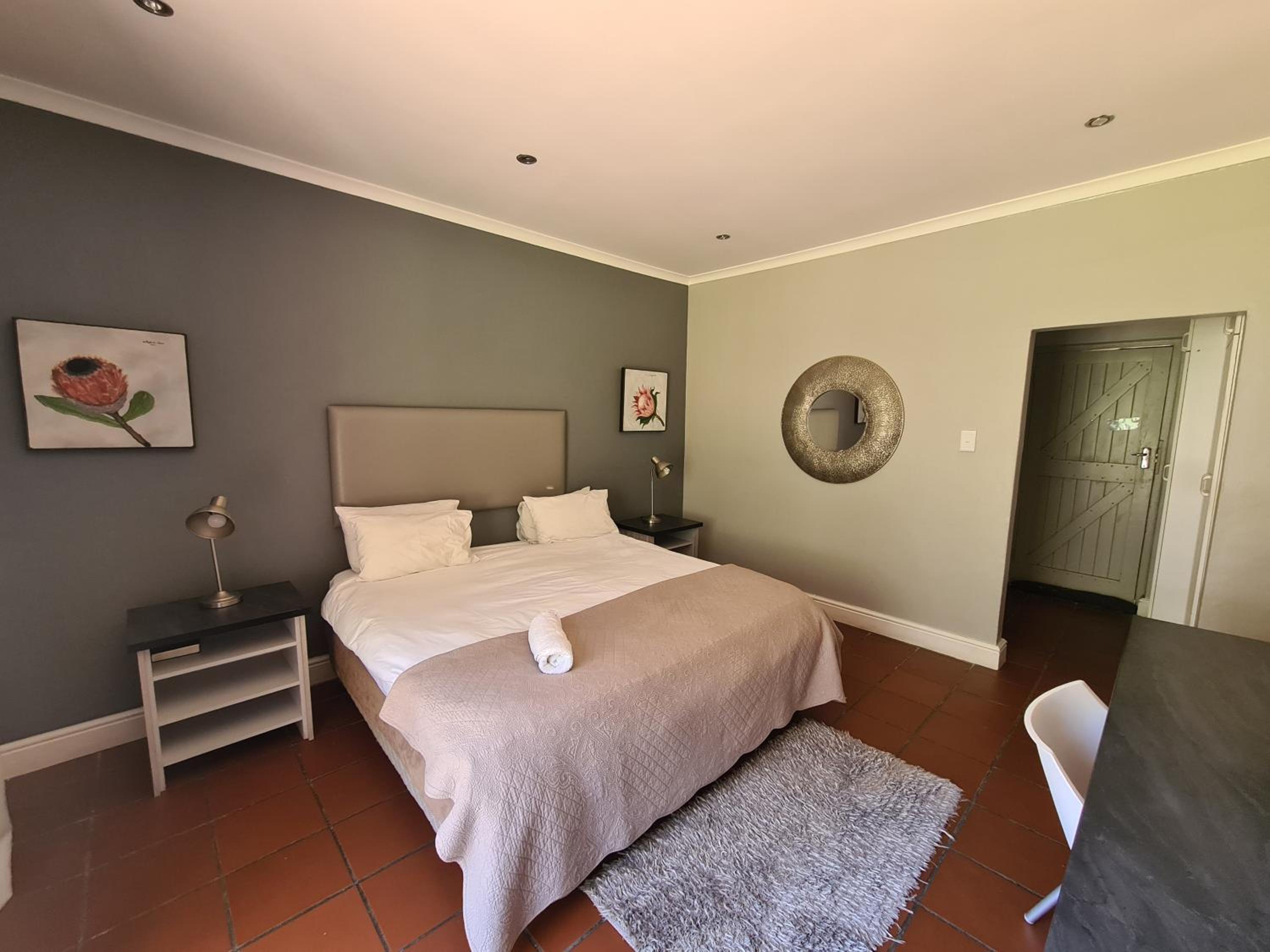 Budget Double Room photo 1
