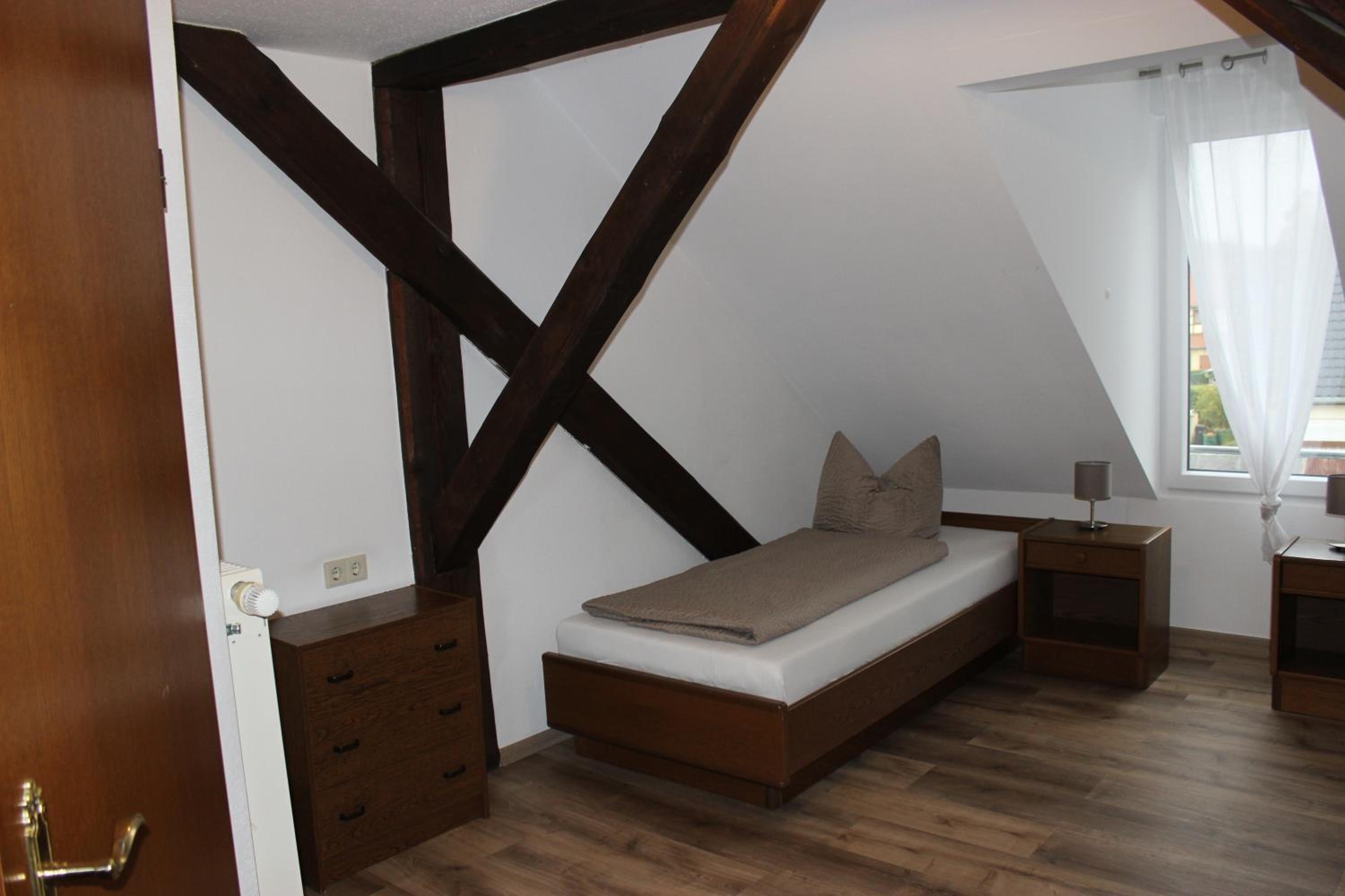 Single Room photo 3