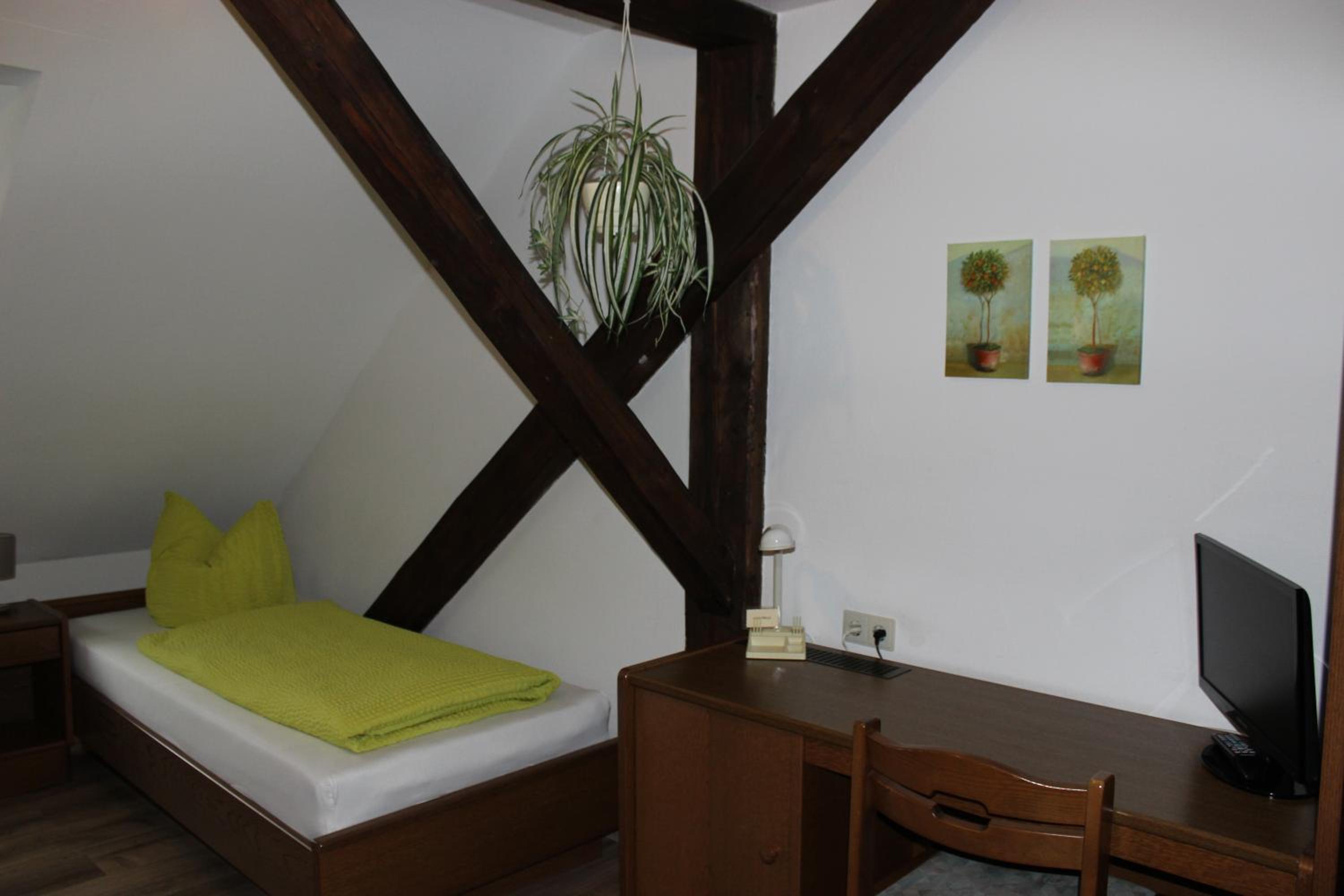 Single Room photo 2
