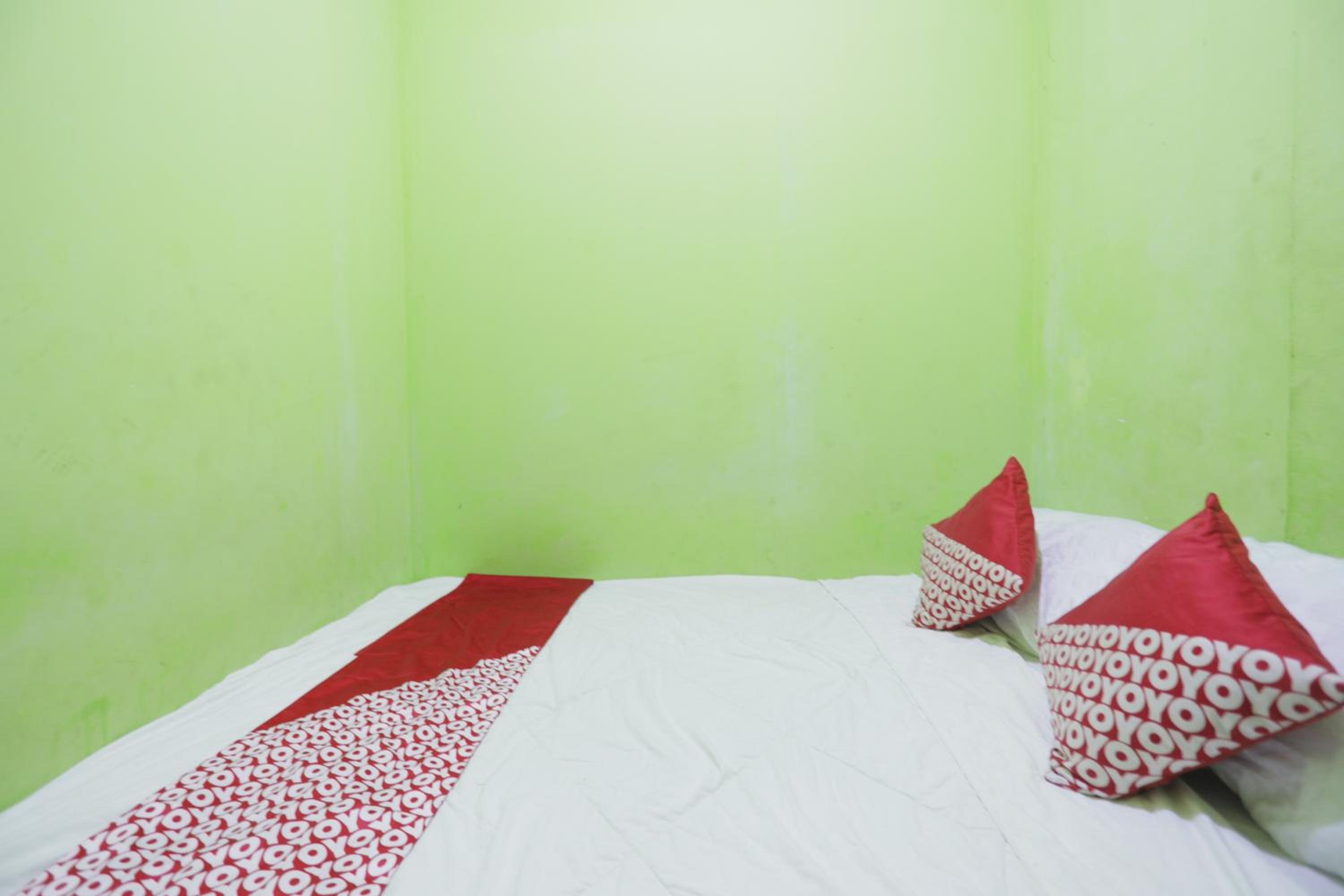 Budget Double Room - Photo 4