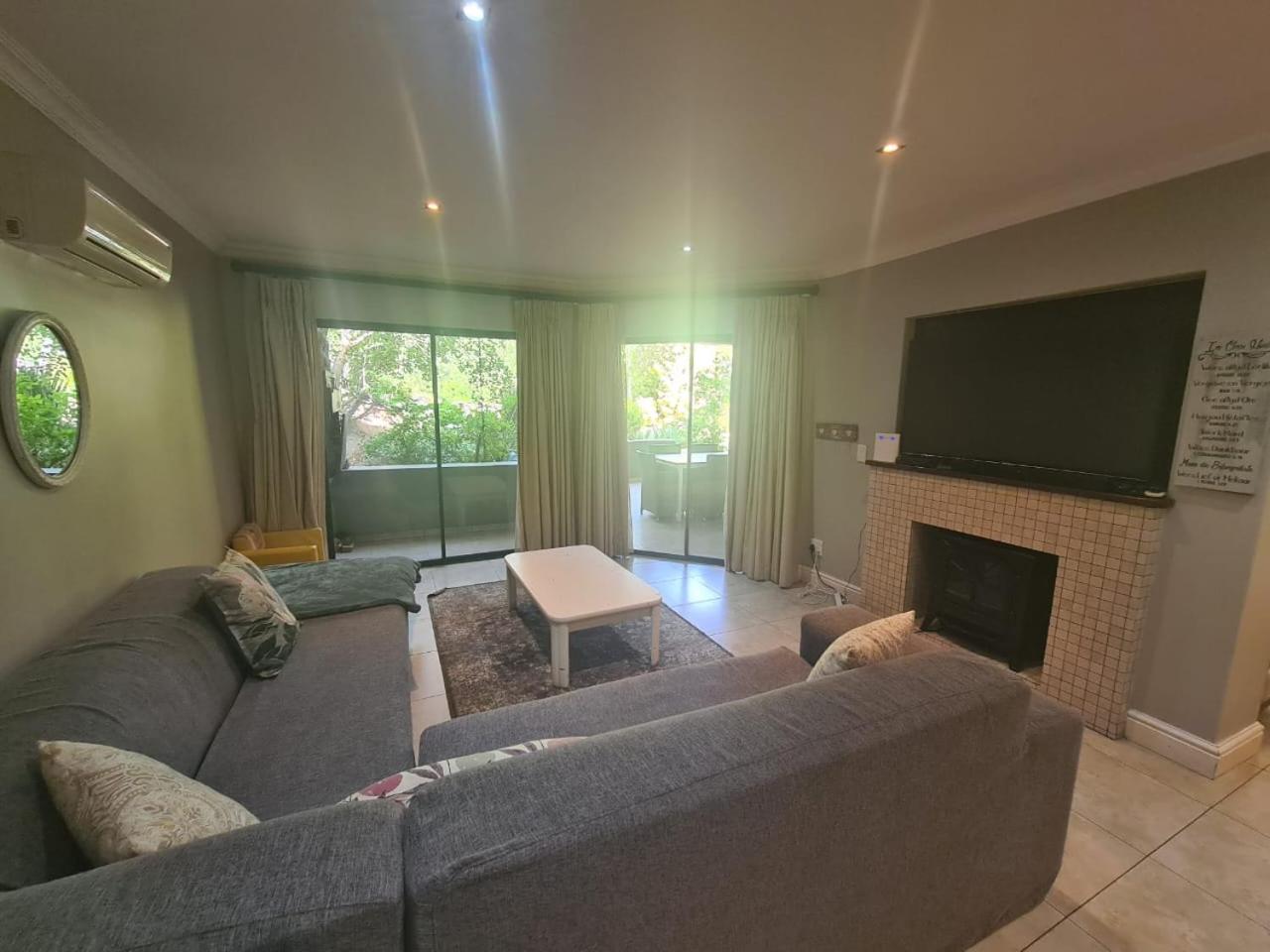 Three-Bedroom Villa photo 1