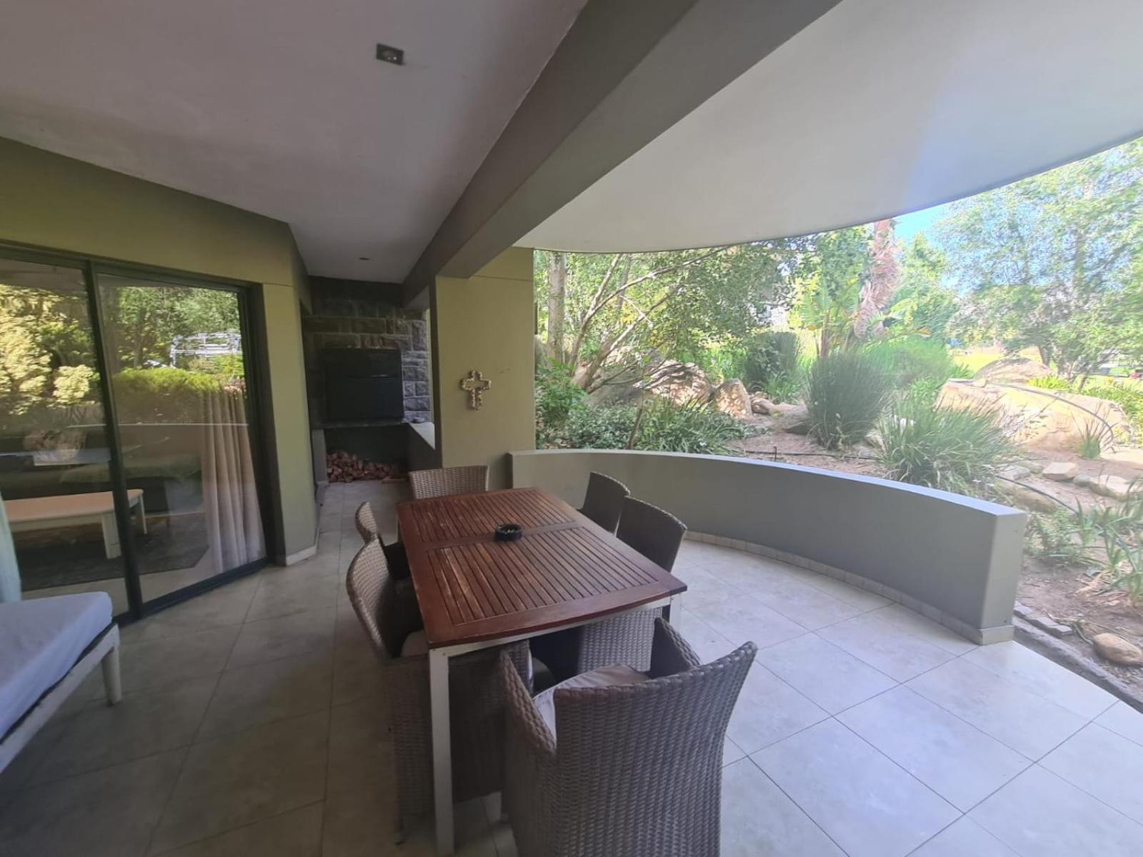 Three-Bedroom Villa photo 3