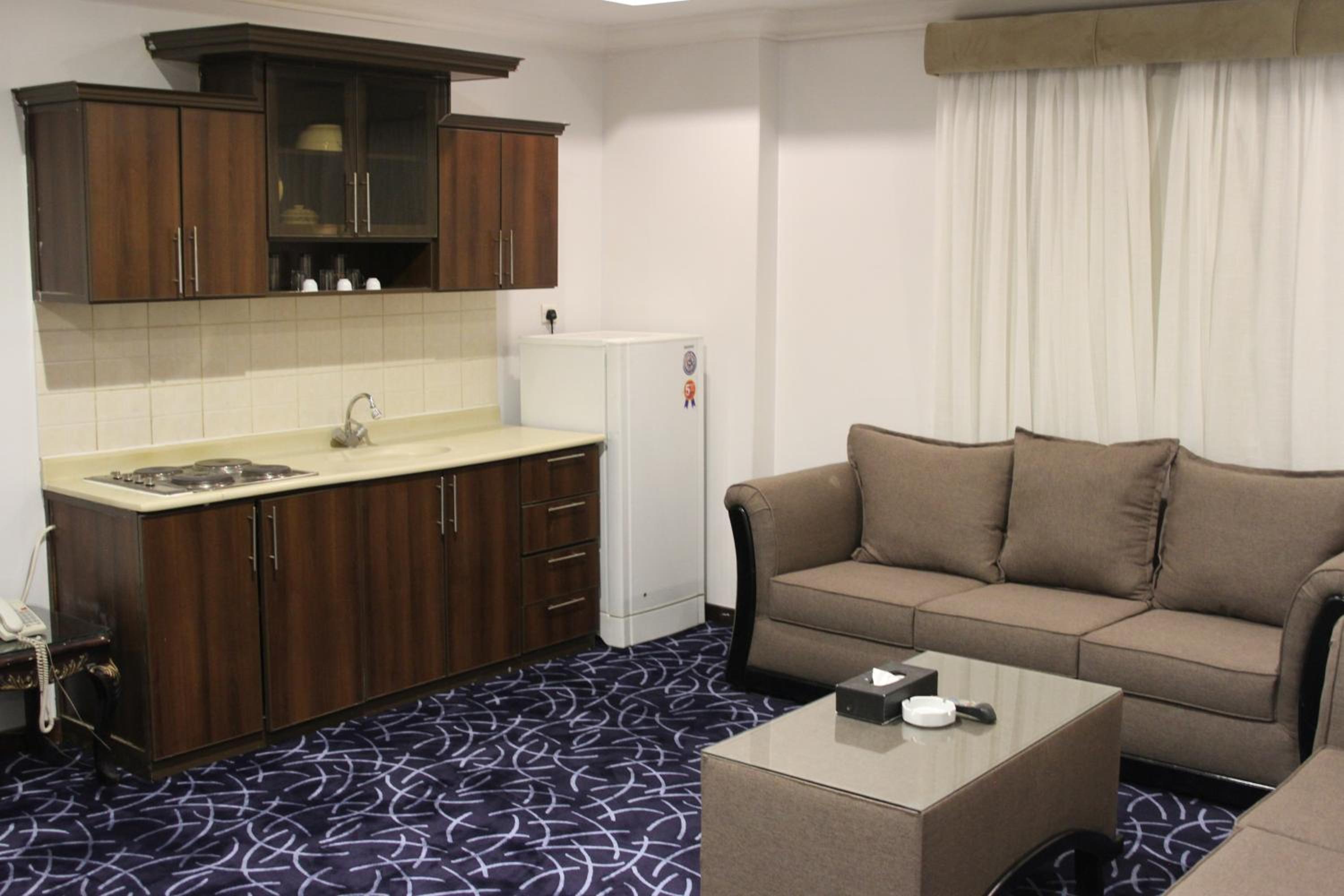 Two-Room Apartment - Photo 4