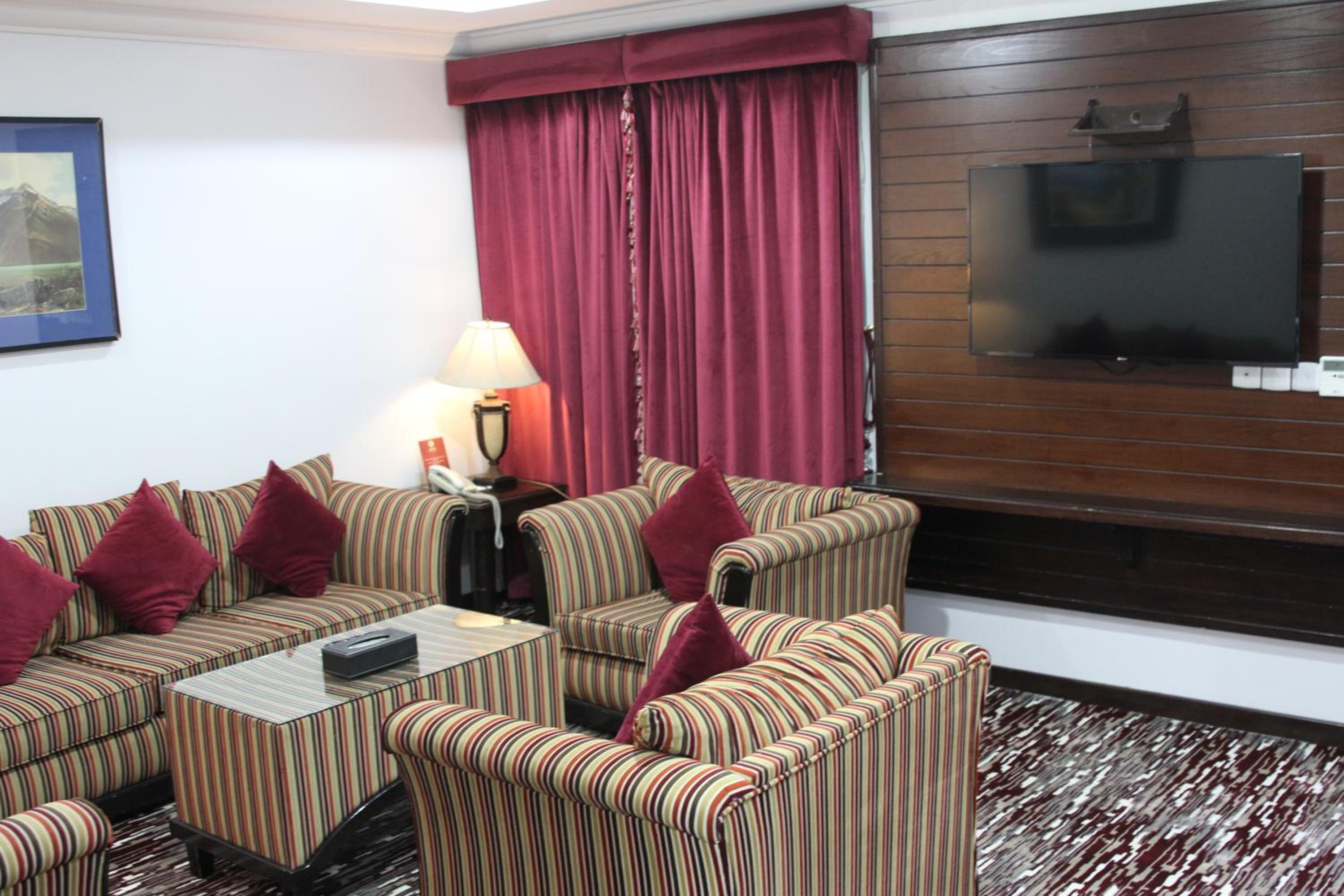 Two-Room Apartment - Photo 6