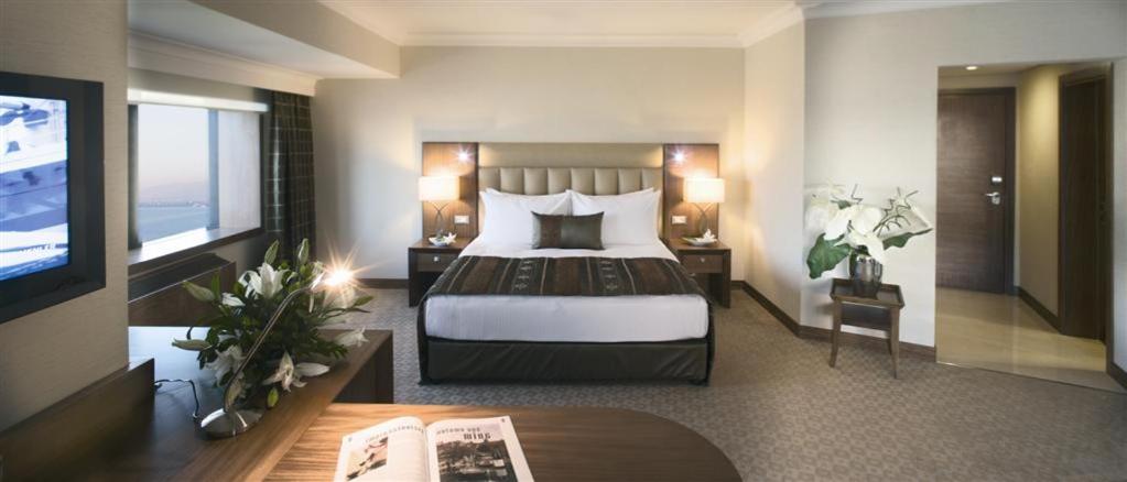 Junior King Suite