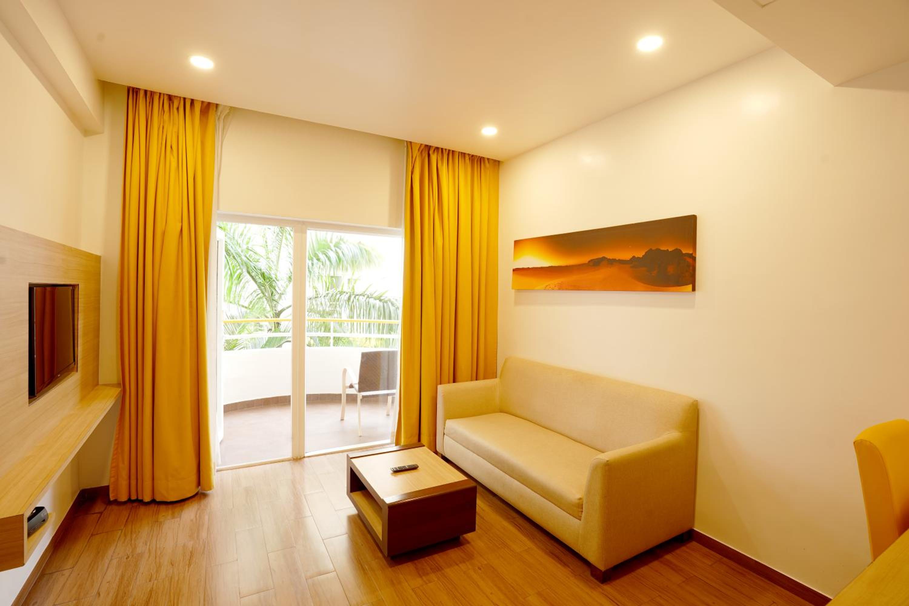 Deluxe Suite - Photo 3