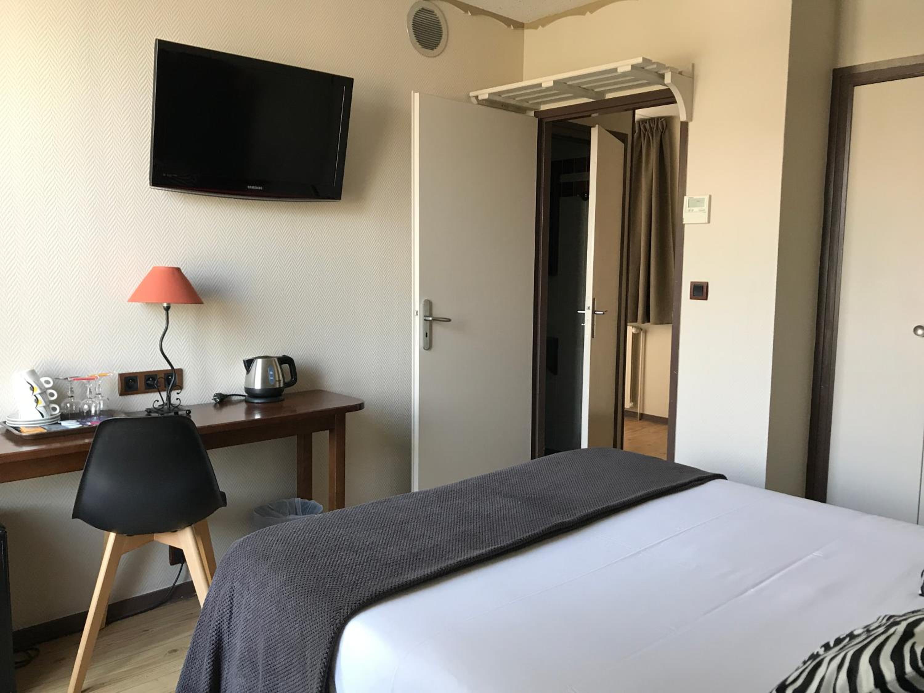 Comfort Triple Room (3 Adults) - Photo 2