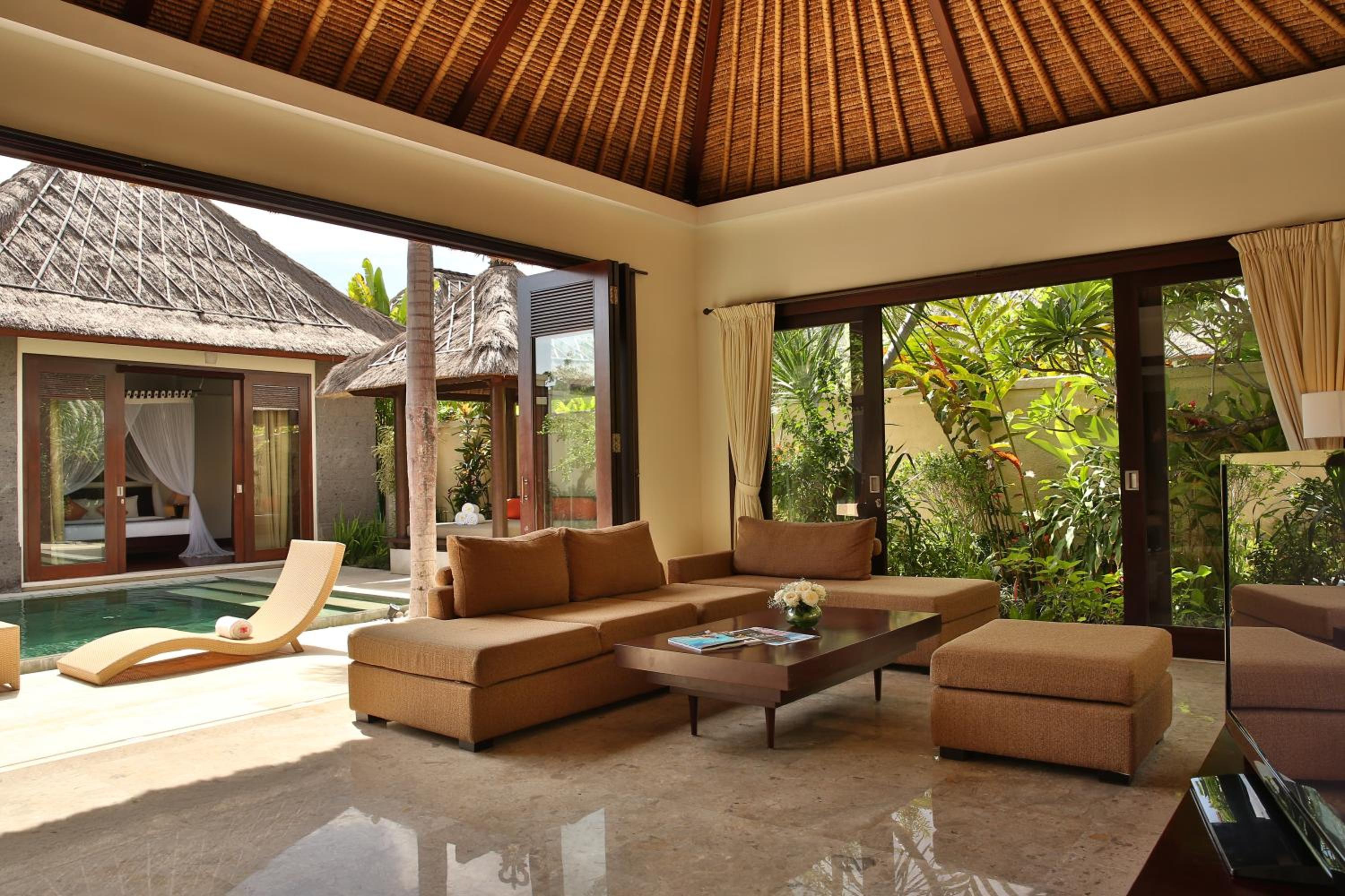 Three-Bedroom Villa with Private Pool - Photo 7