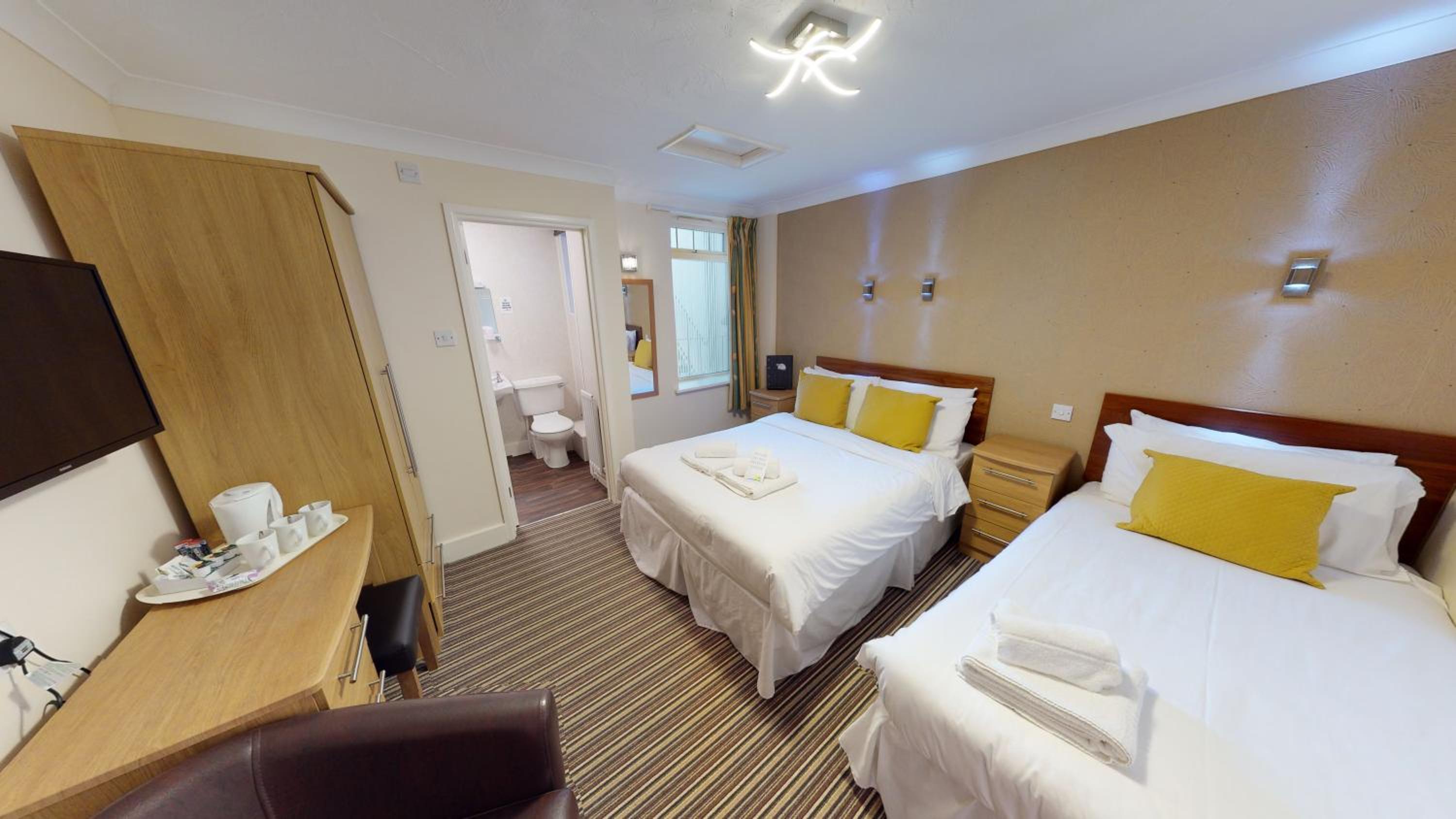 Budget Double or Twin Room - Photo 4