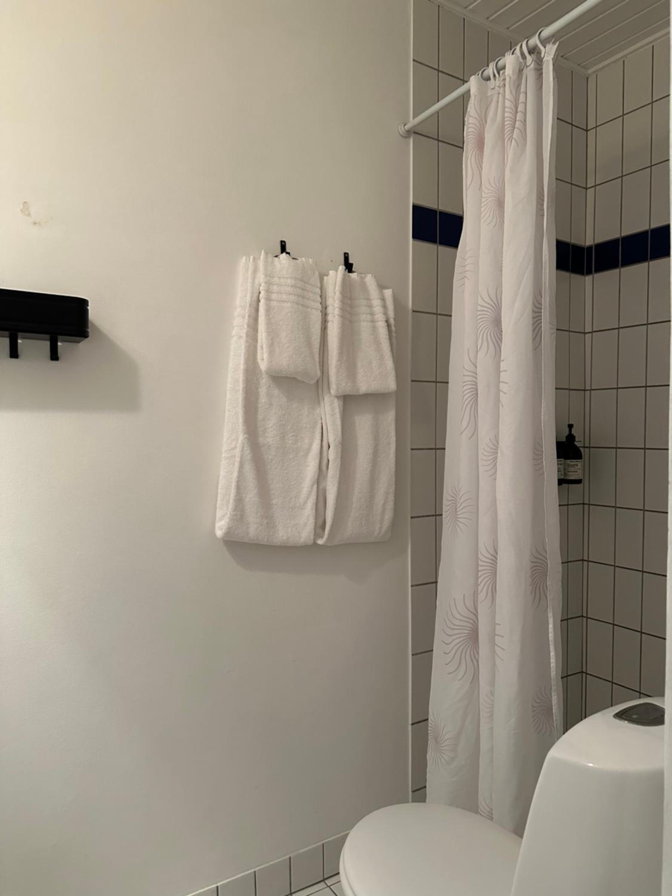 Standard Double Room - Photo 14