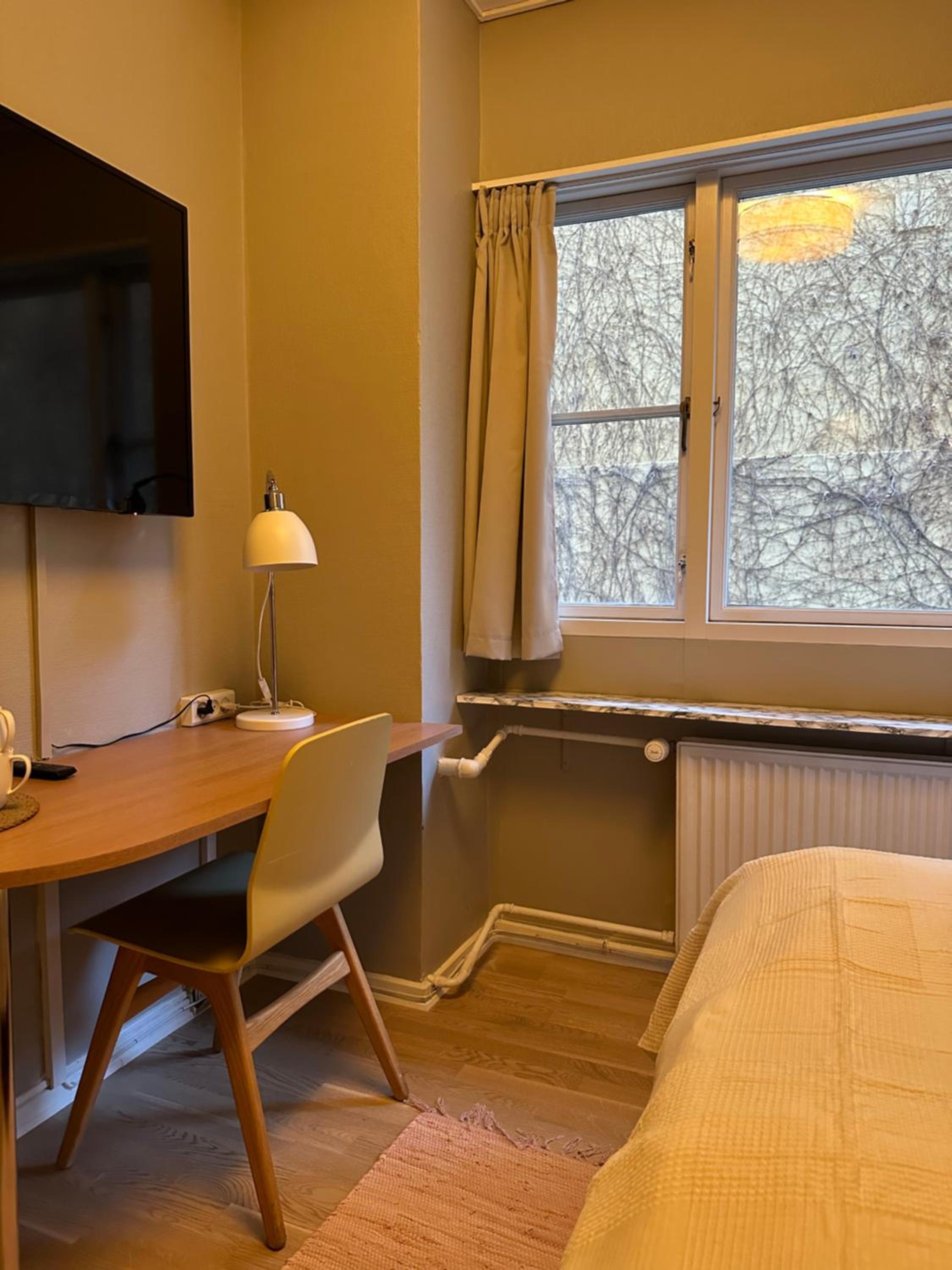 Standard Double Room - Photo 7