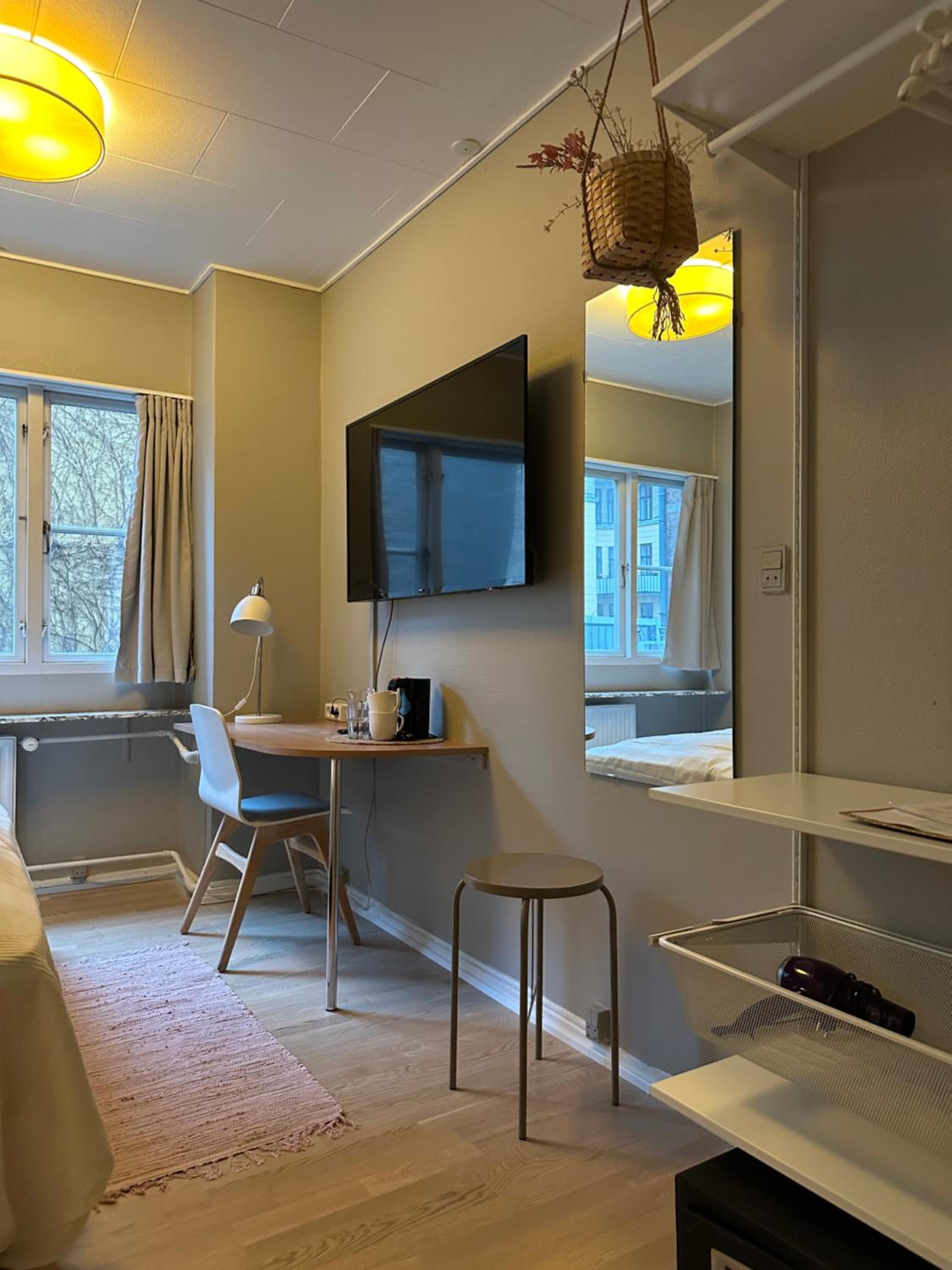Standard Double Room - Photo 9