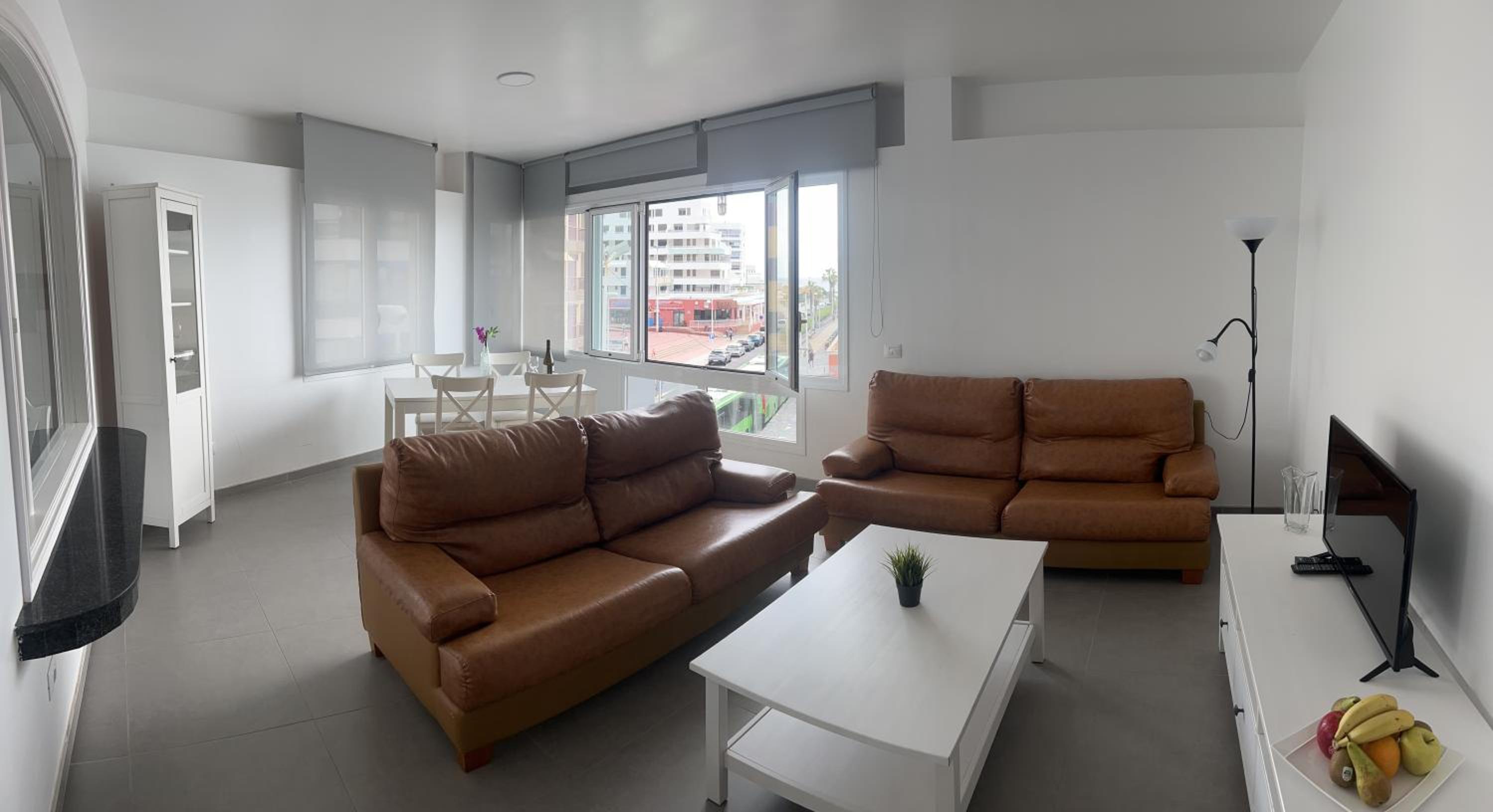 No. 3 - Apartamento de tres habitaciones con vista al mar