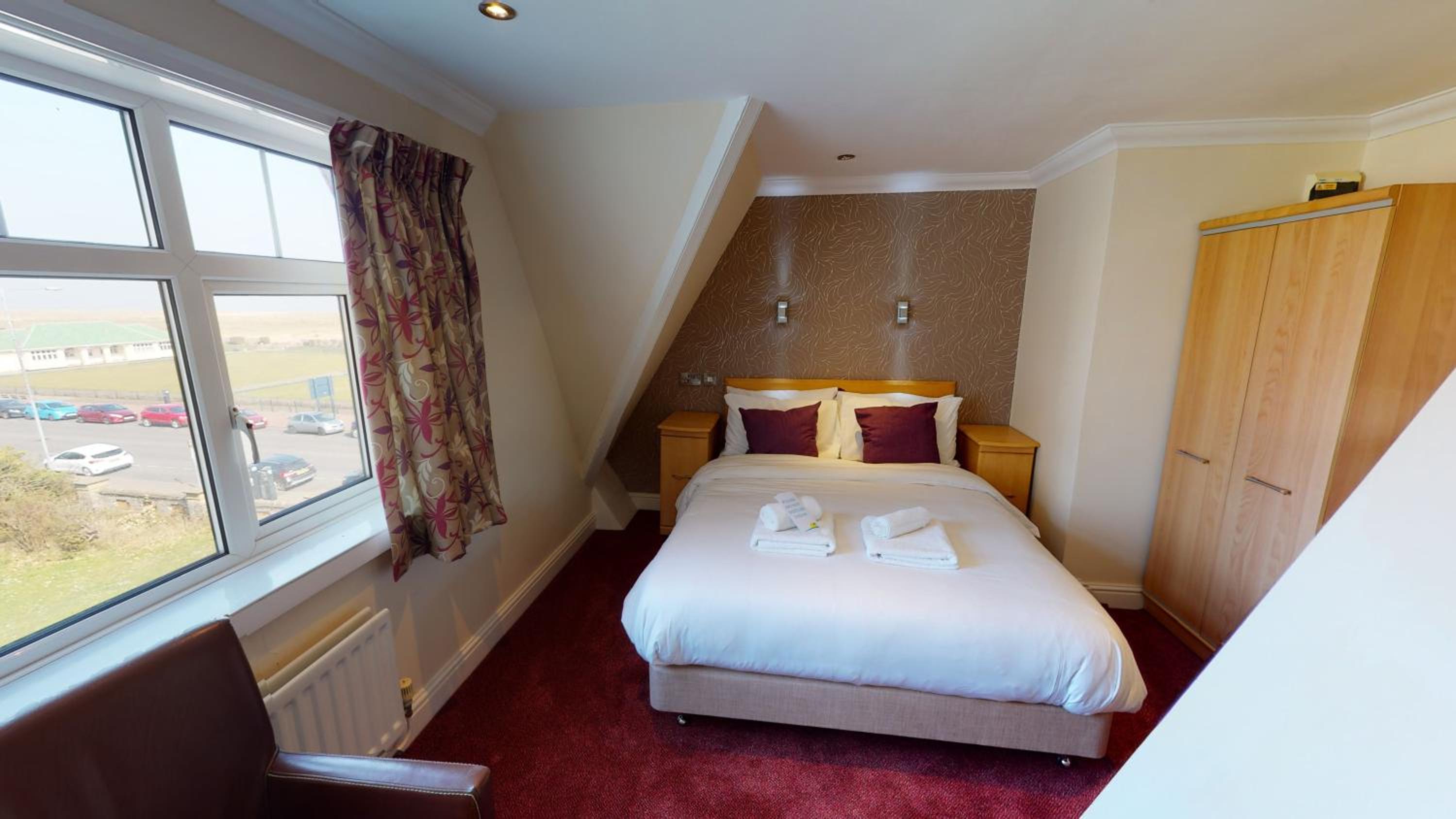 Double Room with Sea View - Photo 3
