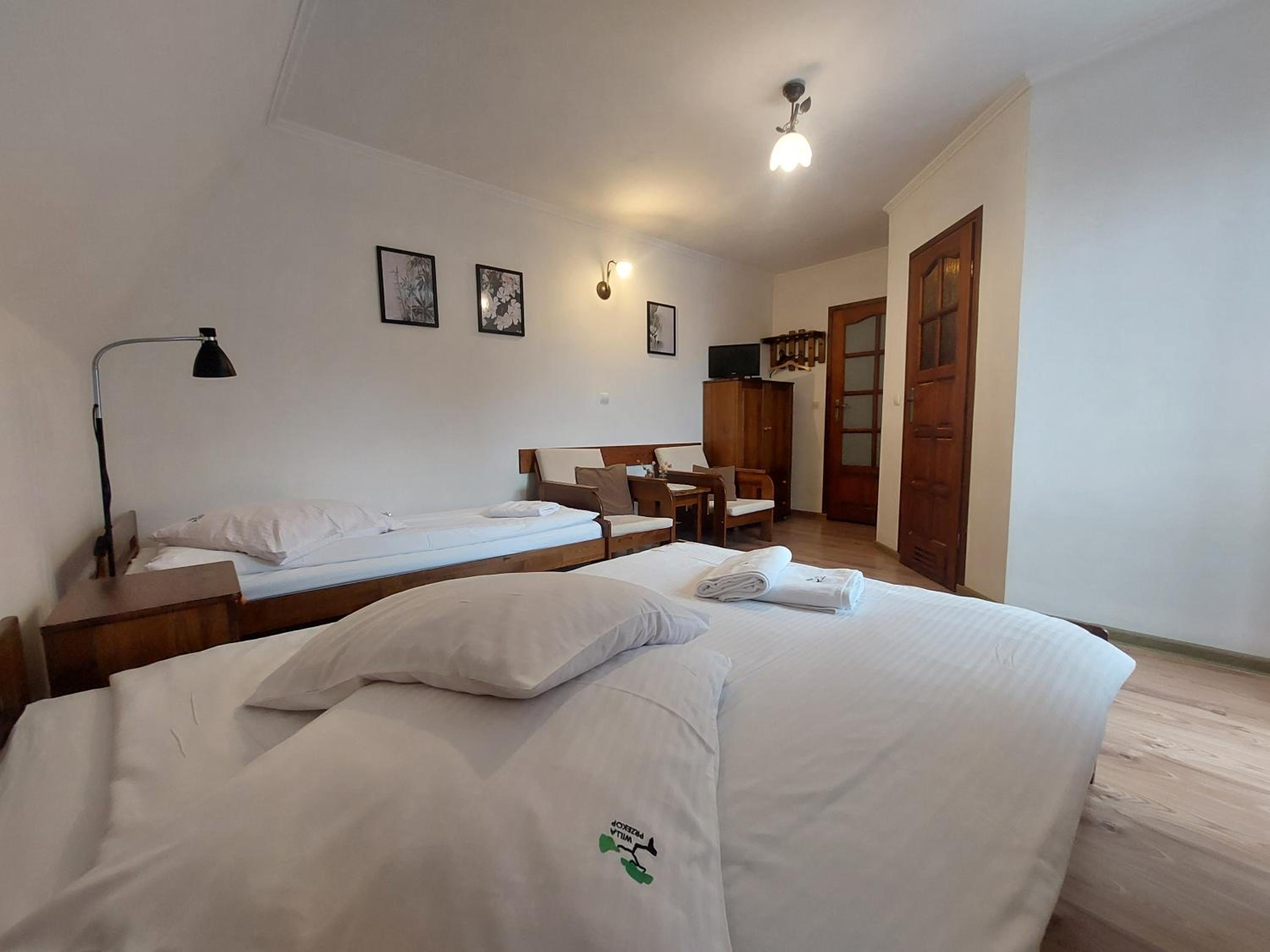 Triple Room with Private Bathroom photo 1
