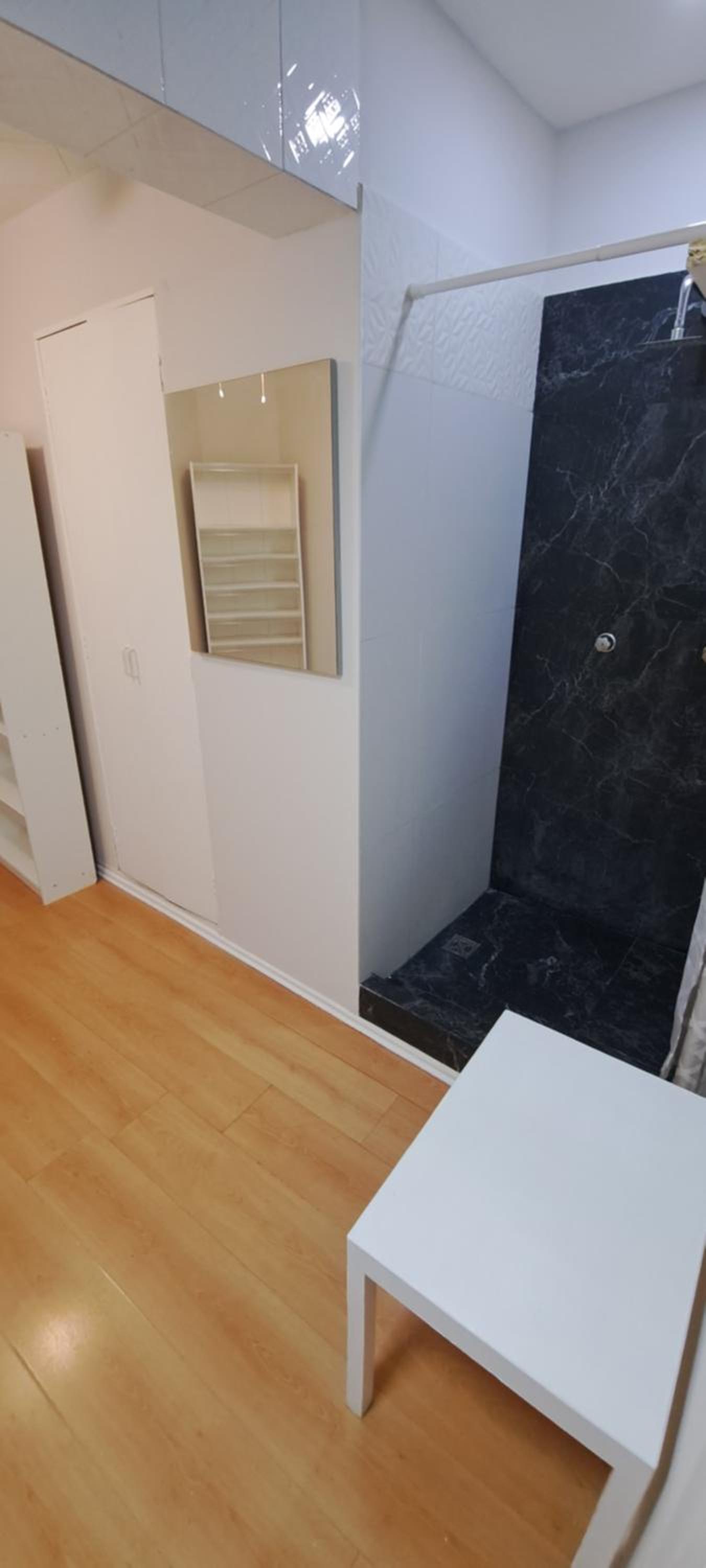 Quadruple Room with Bathroom - Photo 8