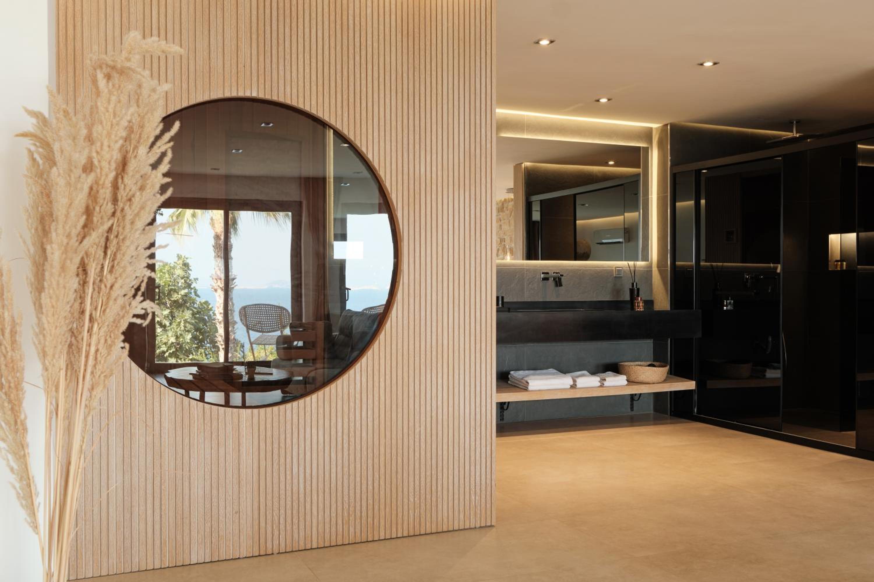 Aqua Suite- Private pool & Sauna - Photo 3