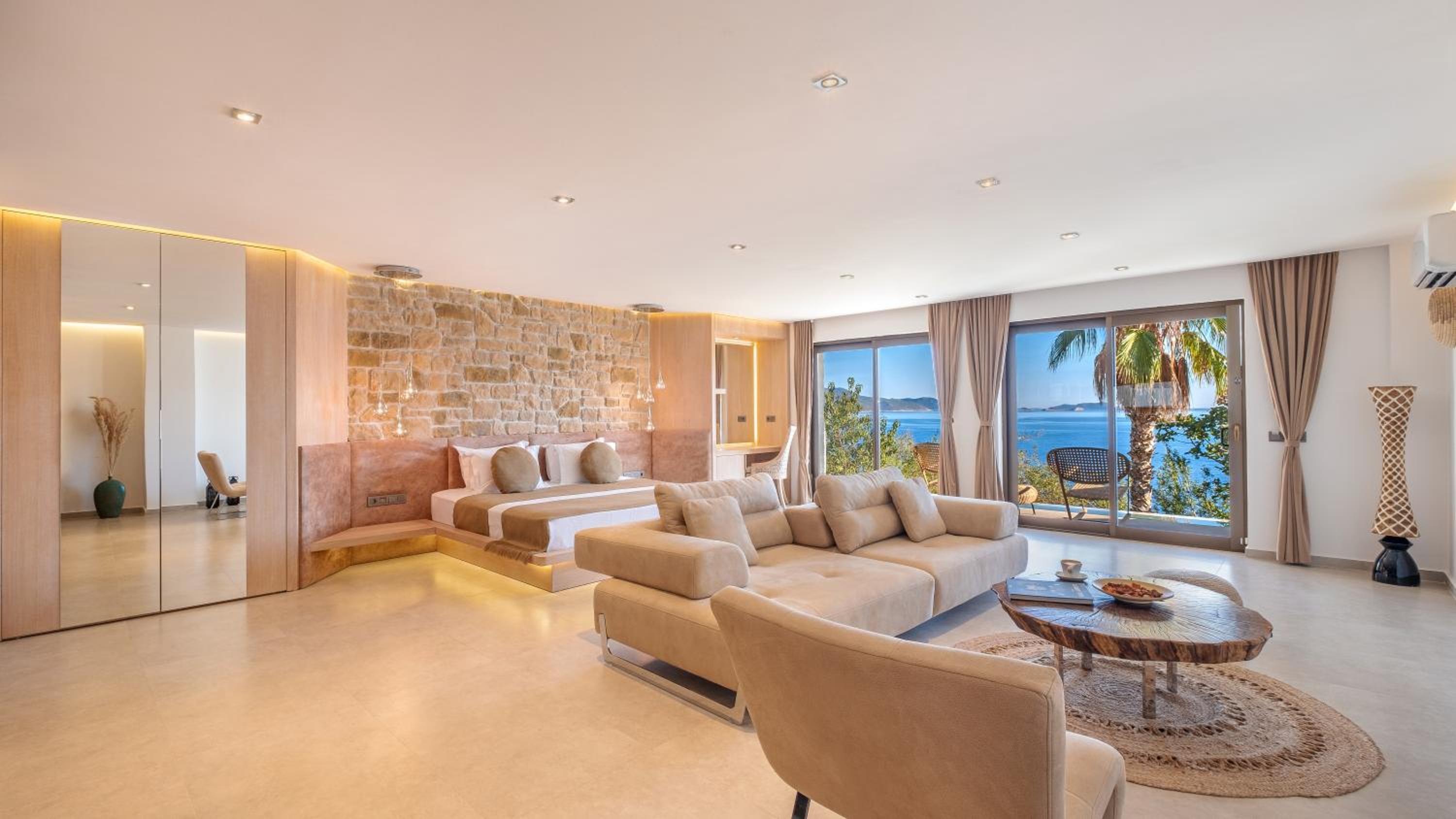 Aqua Suite- Private pool & Sauna - Photo 1