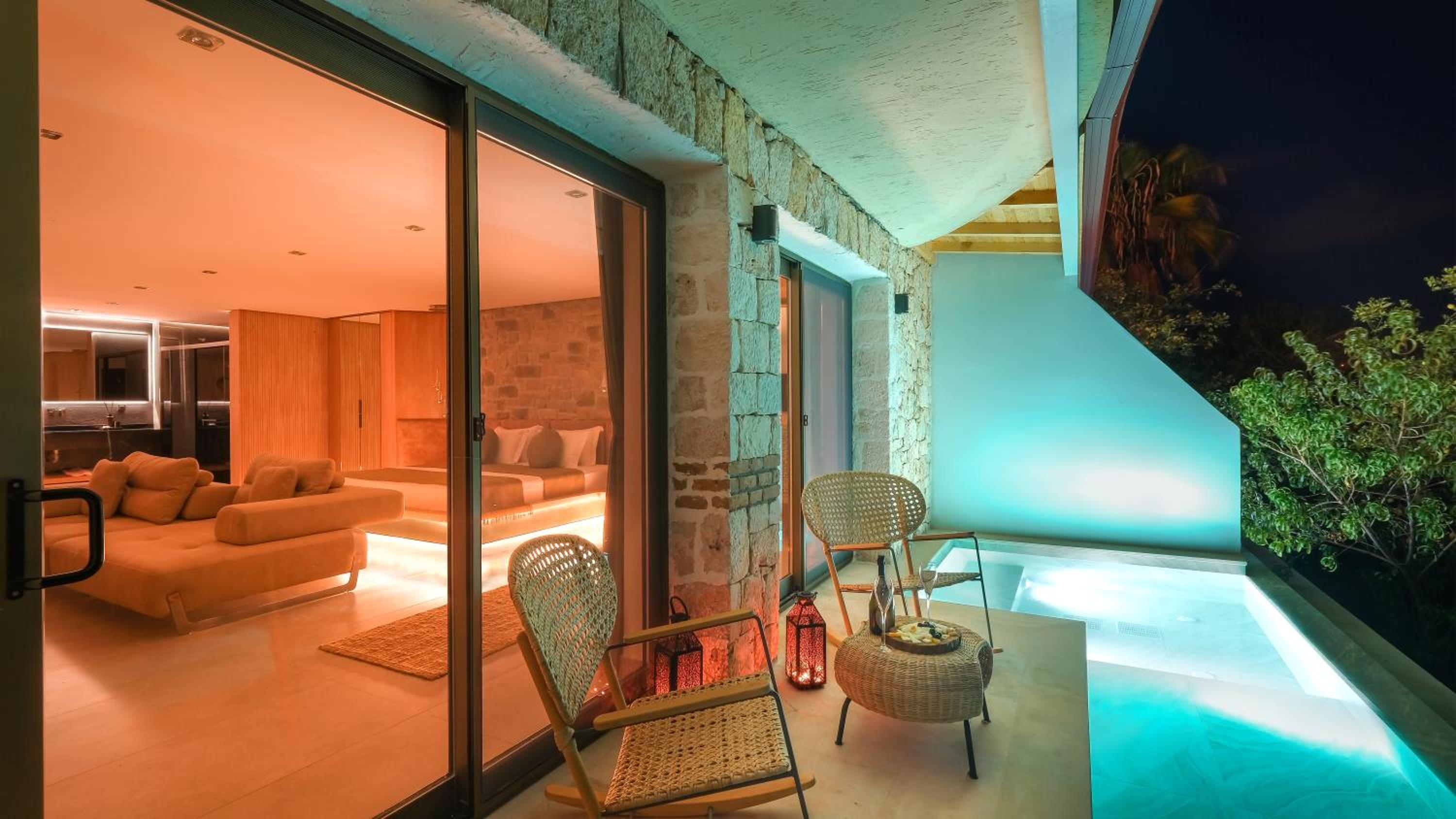 Aqua Suite- Private pool & Sauna - Photo 10