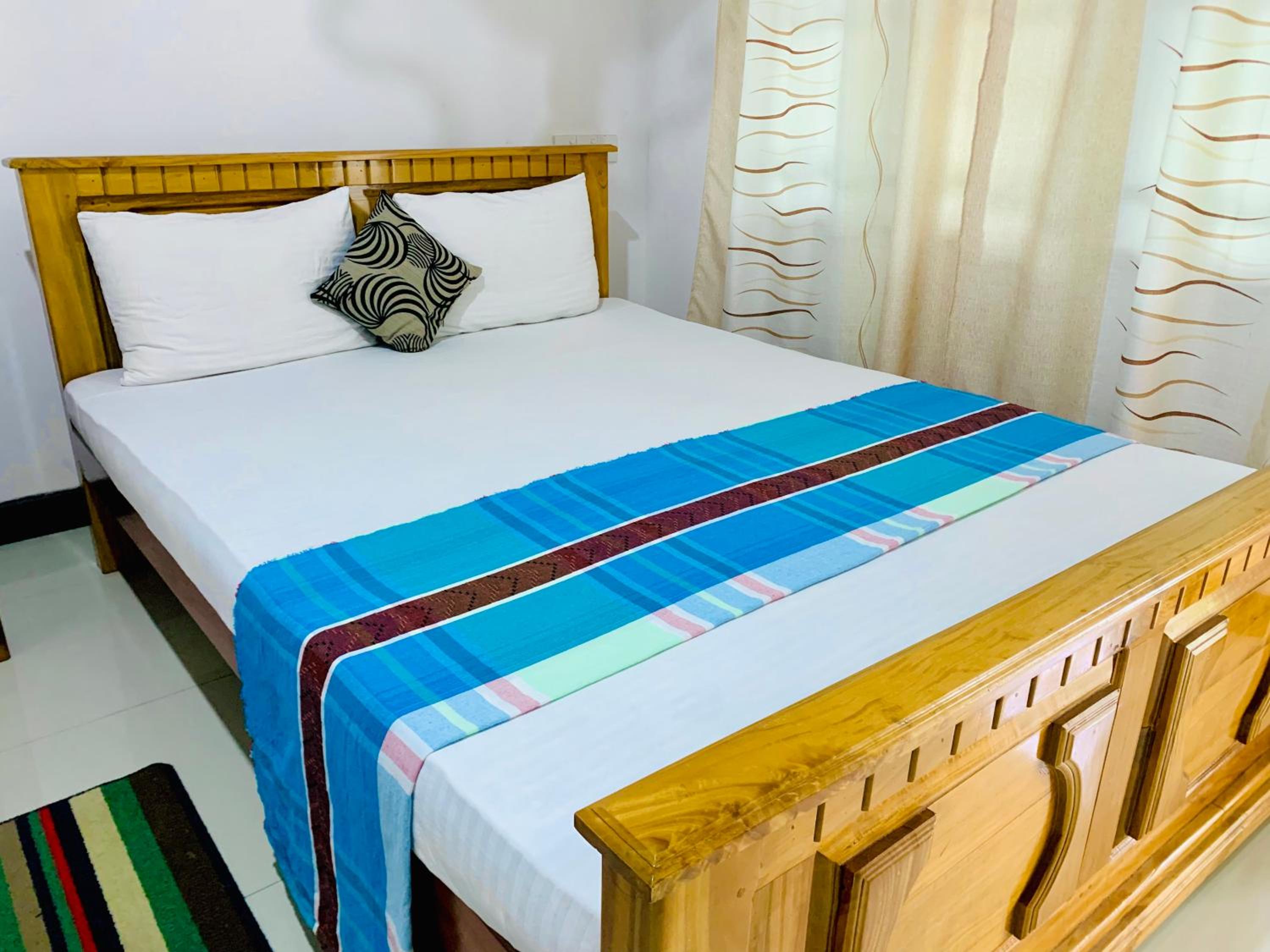 Deluxe Double Room with Balcony photo 3