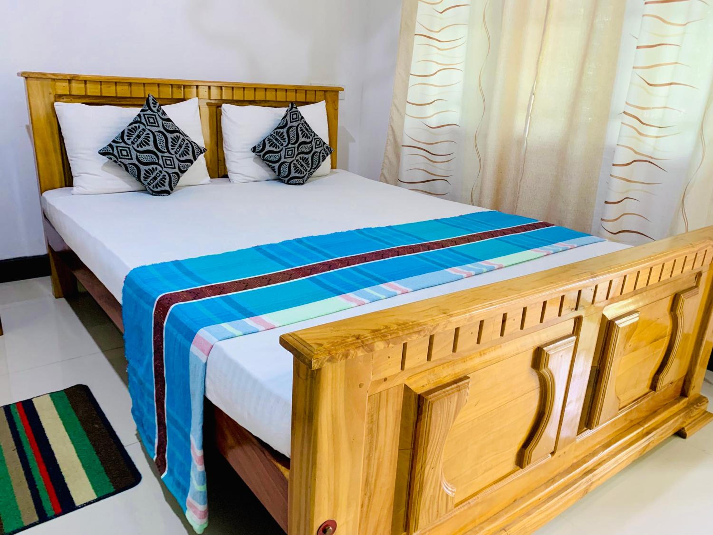 Deluxe Double Room with Balcony photo 2