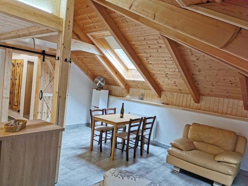 Deluxe Family Suite photo 3