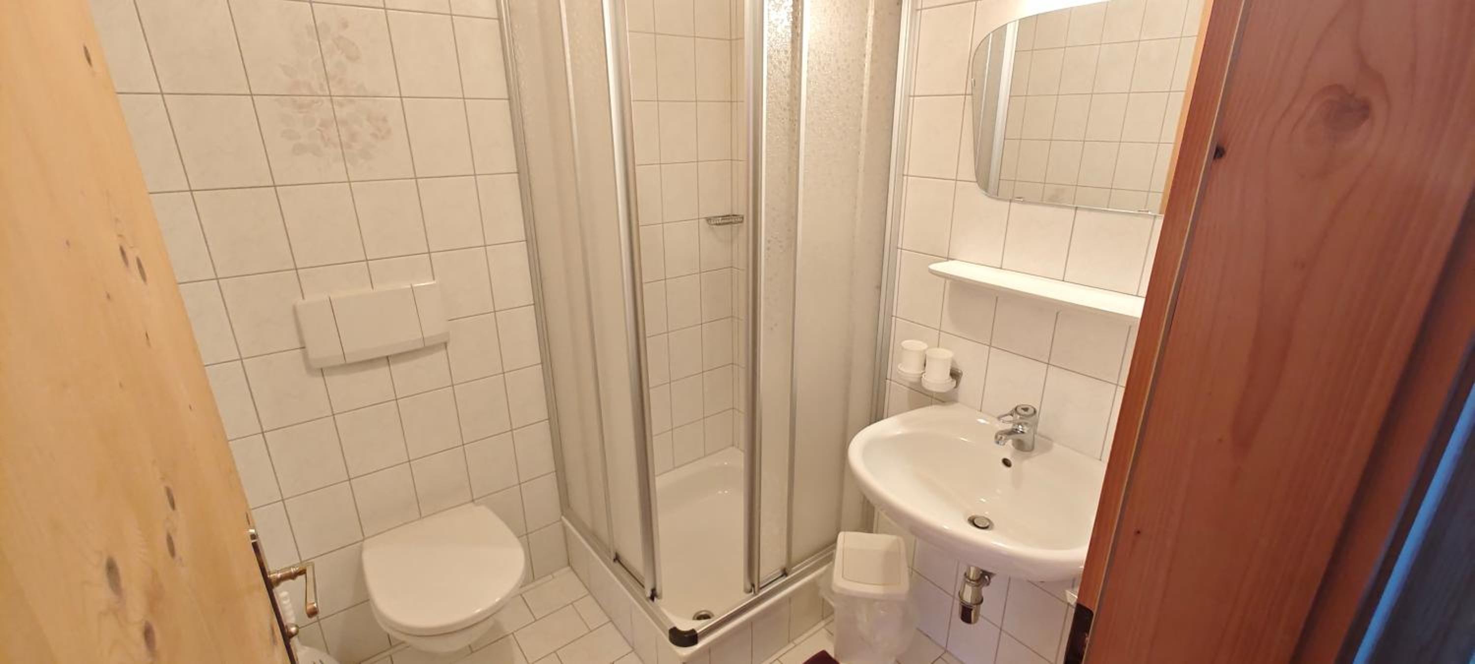 Apartment with Balcony photo 2