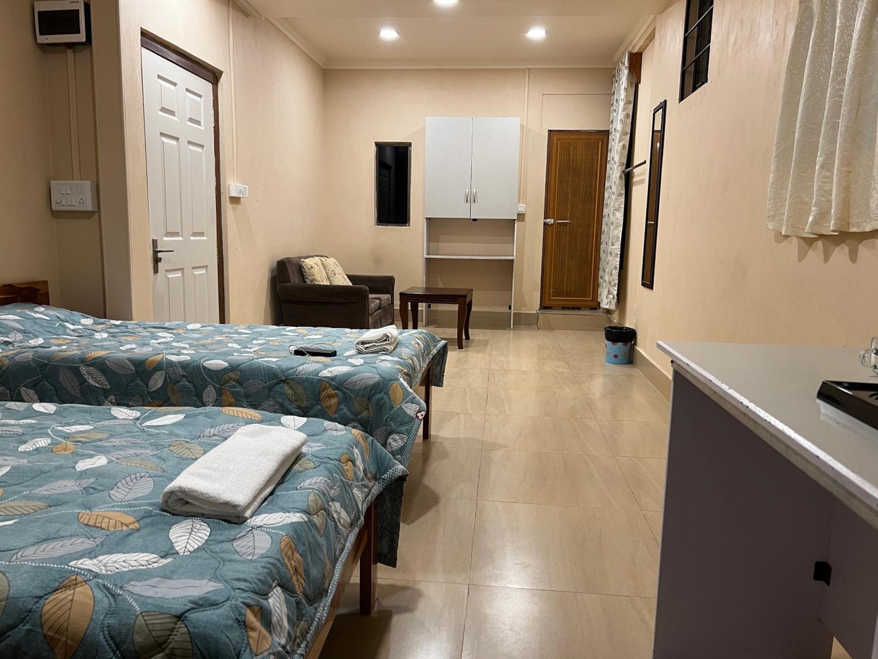 Double Room - Photo 3