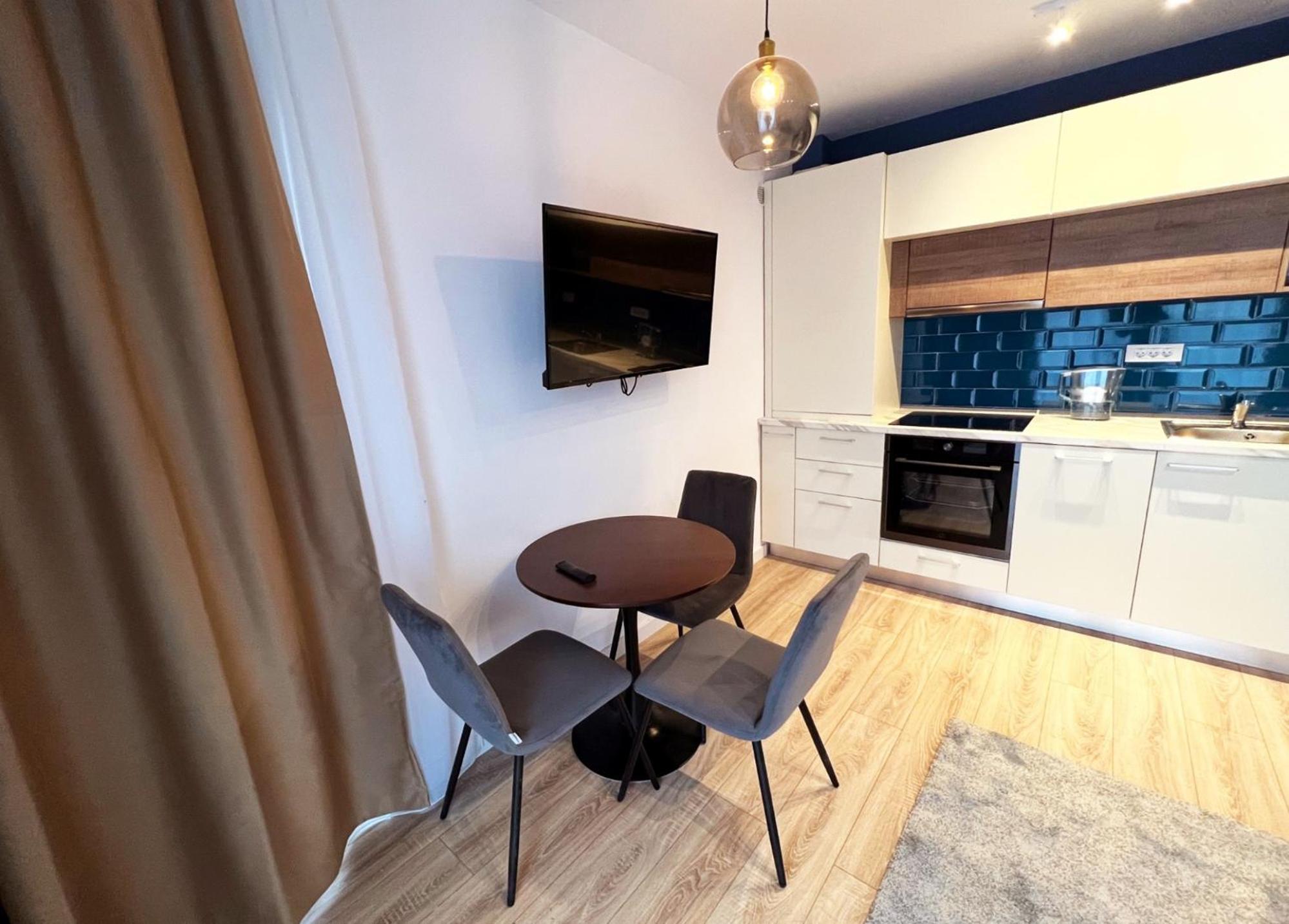 Studio Apartment photo 2