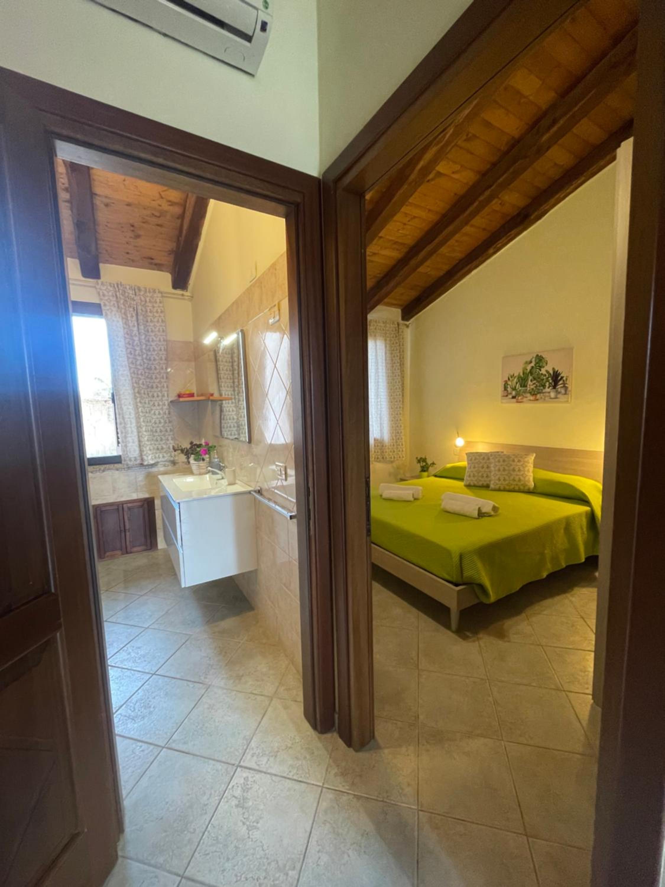 One-Bedroom Apartment (2 Adults + 2 Children) - Photo 6