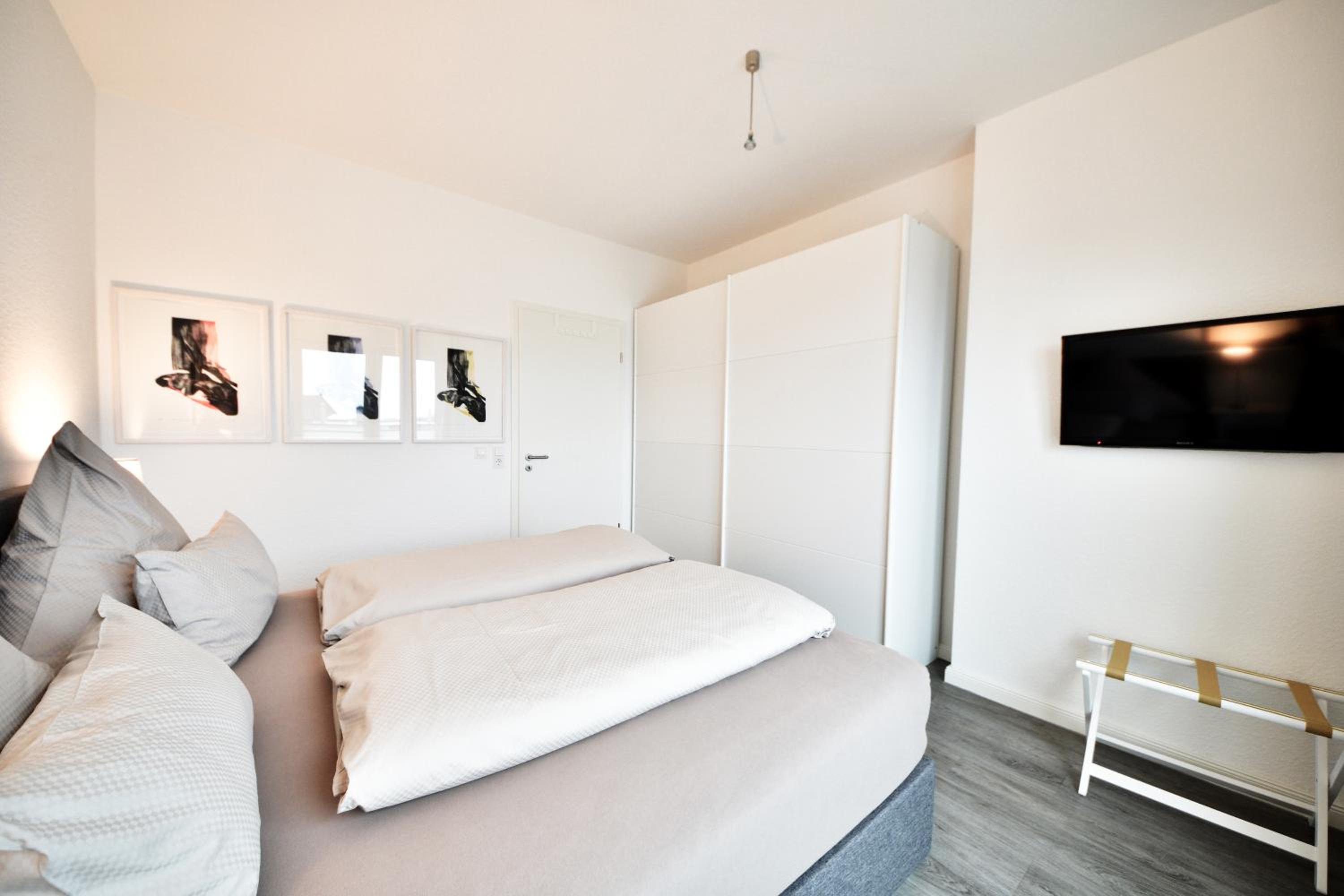 Apartment with Balcony photo 1