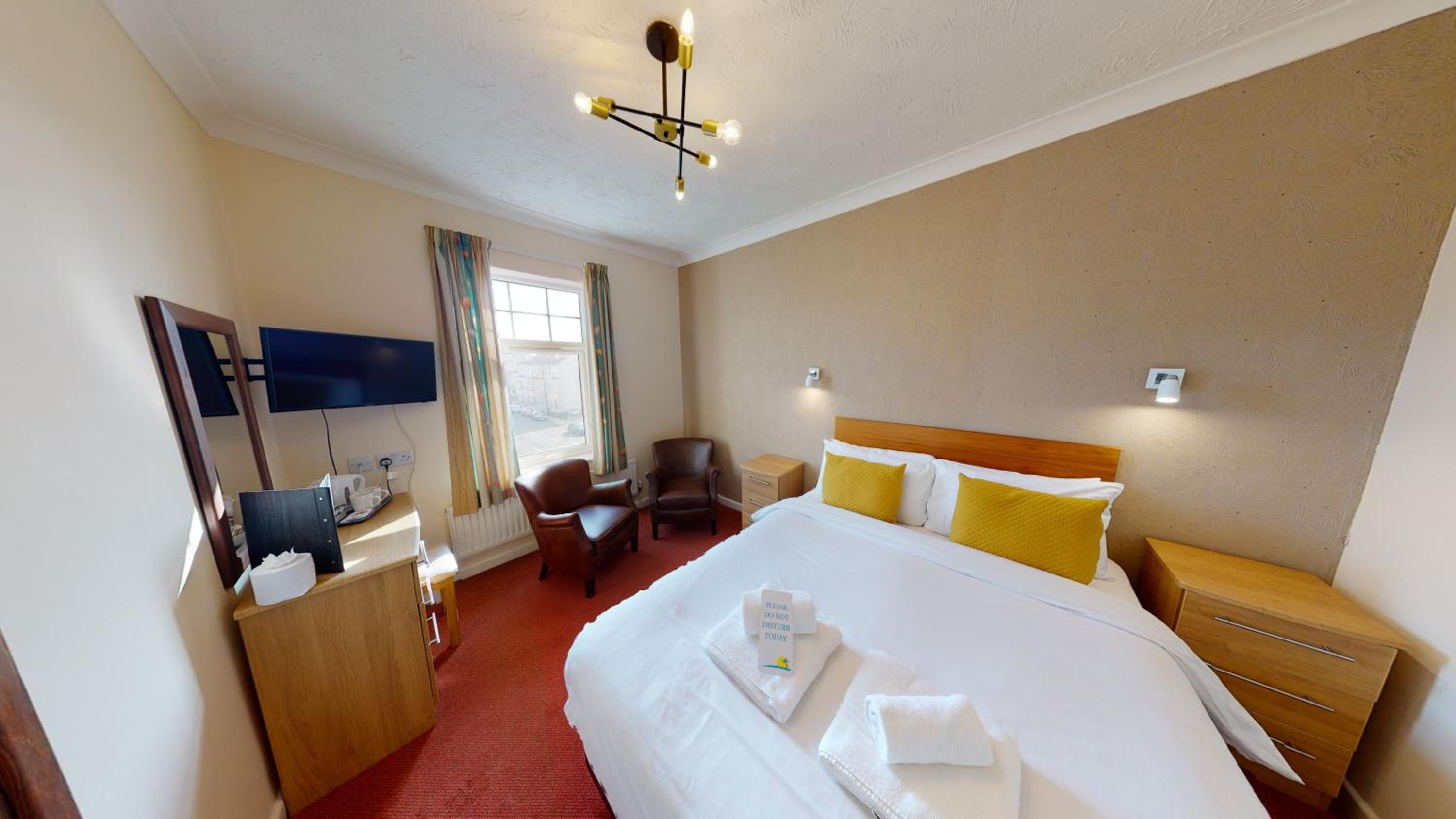 Double Room - Photo 9
