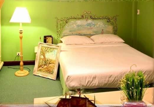 Standard Queen Room photo 1