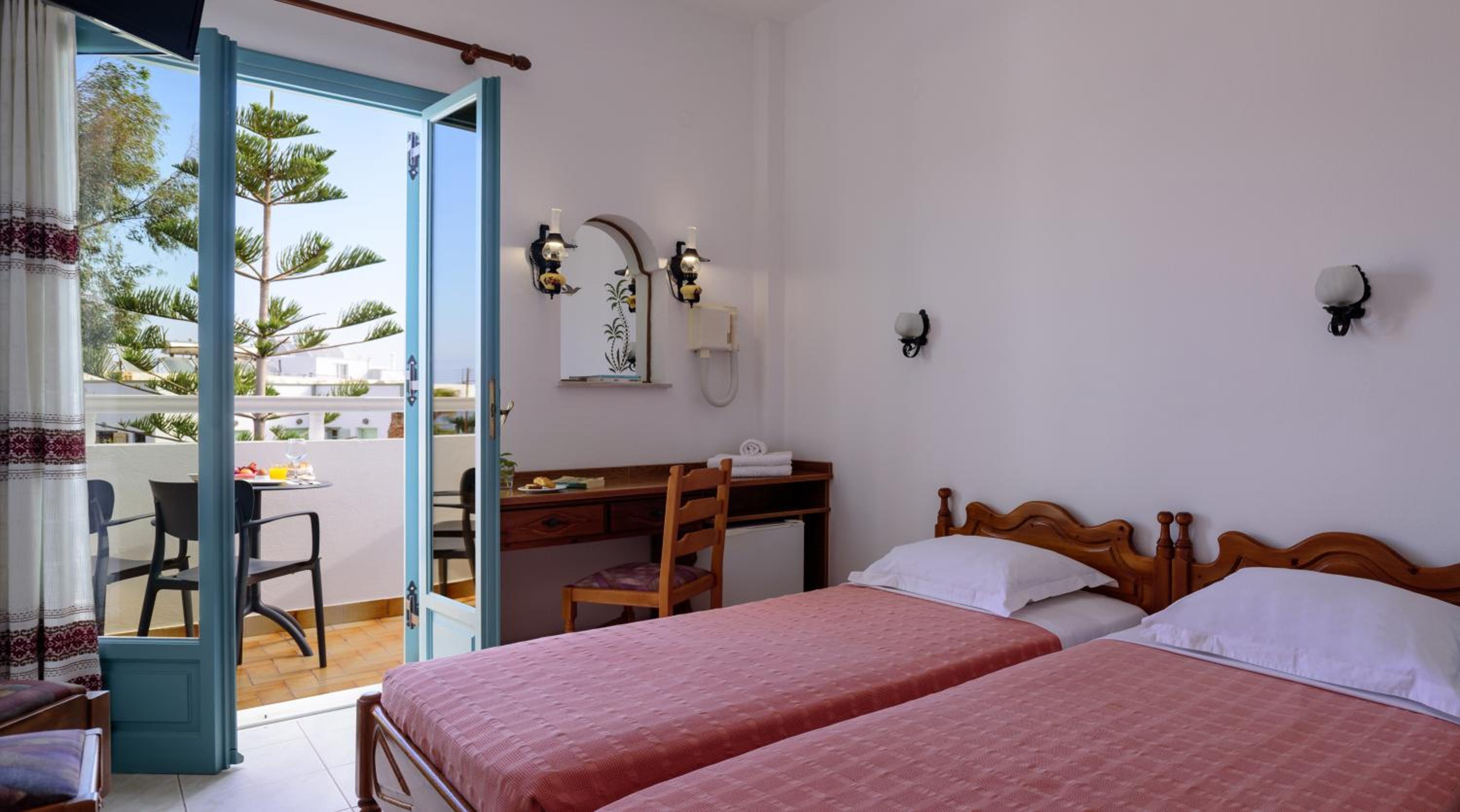 Double or Twin Room - Photo 2