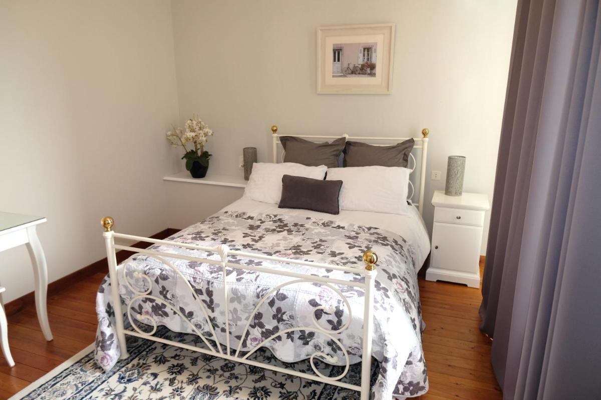 Double Room with Private Bathroom photo 3