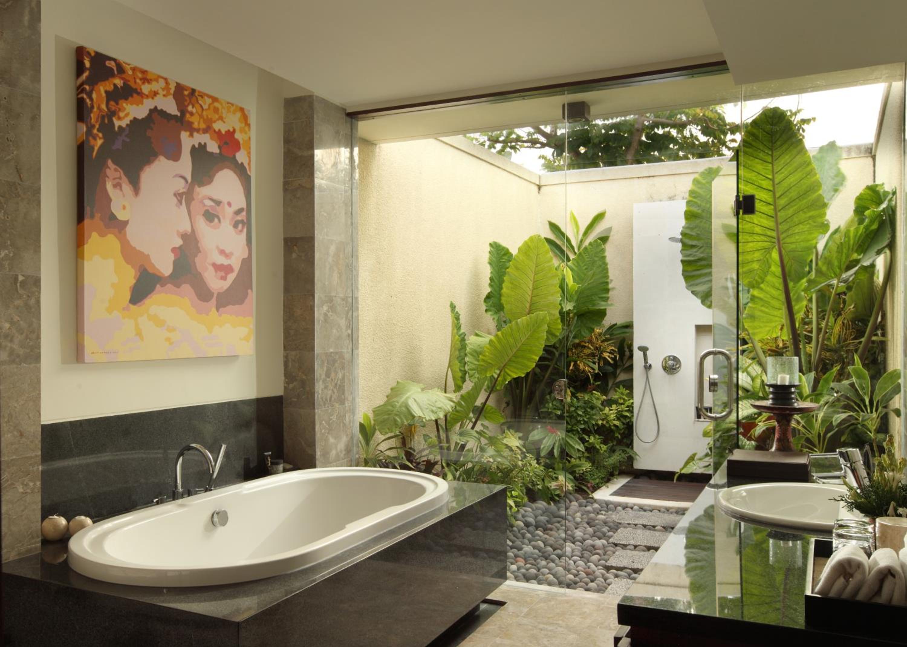 Three-Bedroom Villa with Private Pool - Photo 5