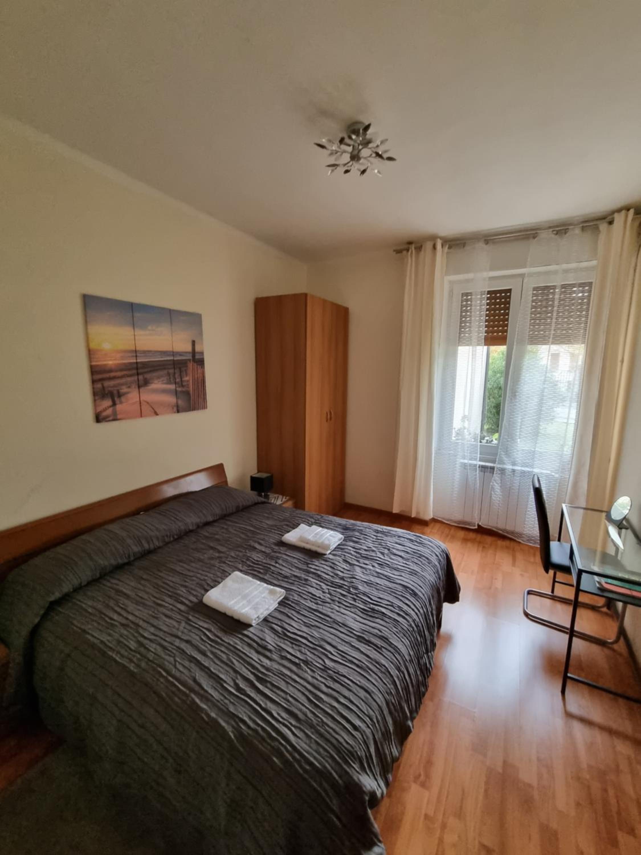 Three-Bedroom Apartment photo 1