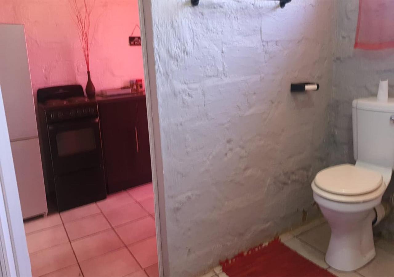 Deluxe Room - Photo 6