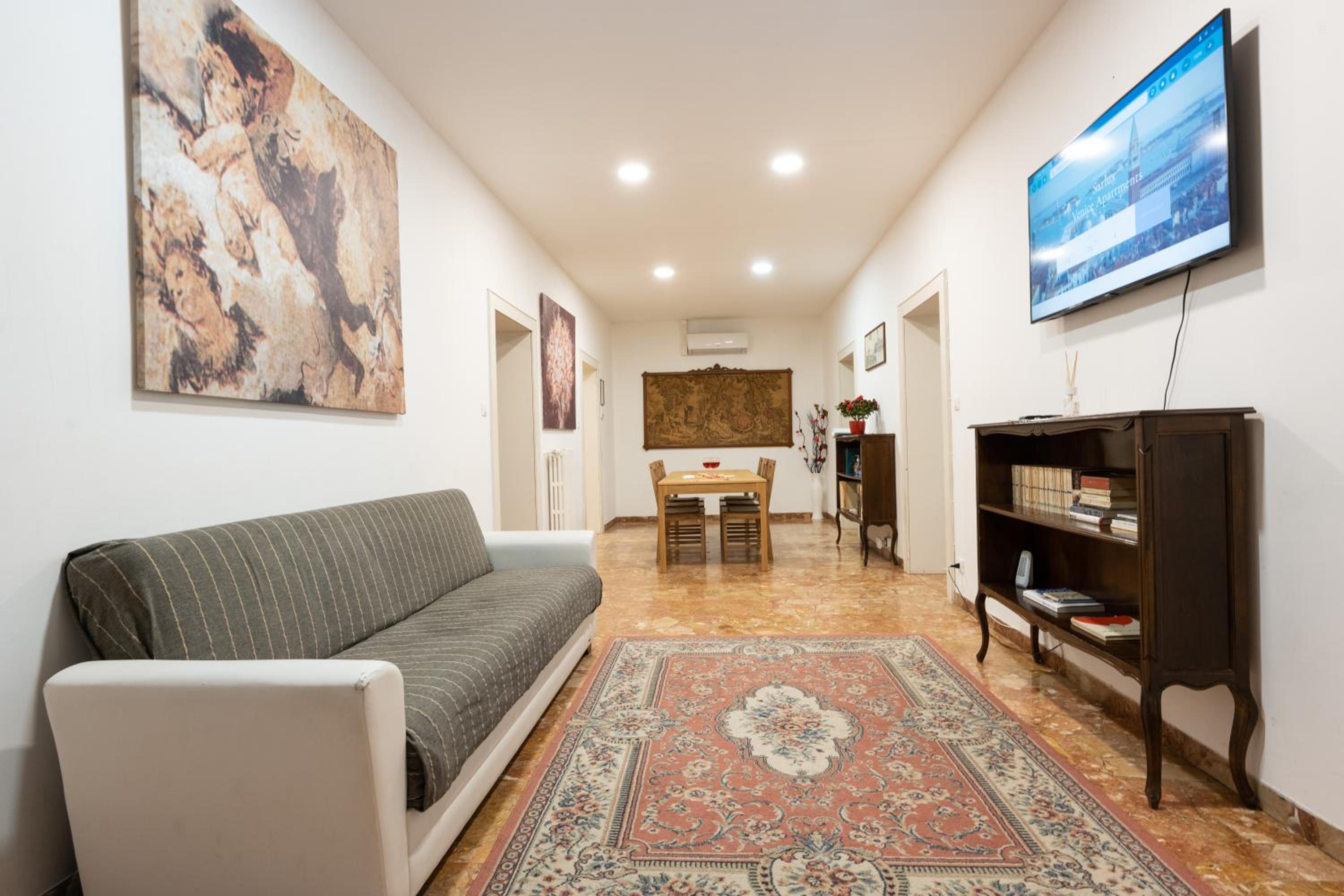 Superior Apartment photo 1