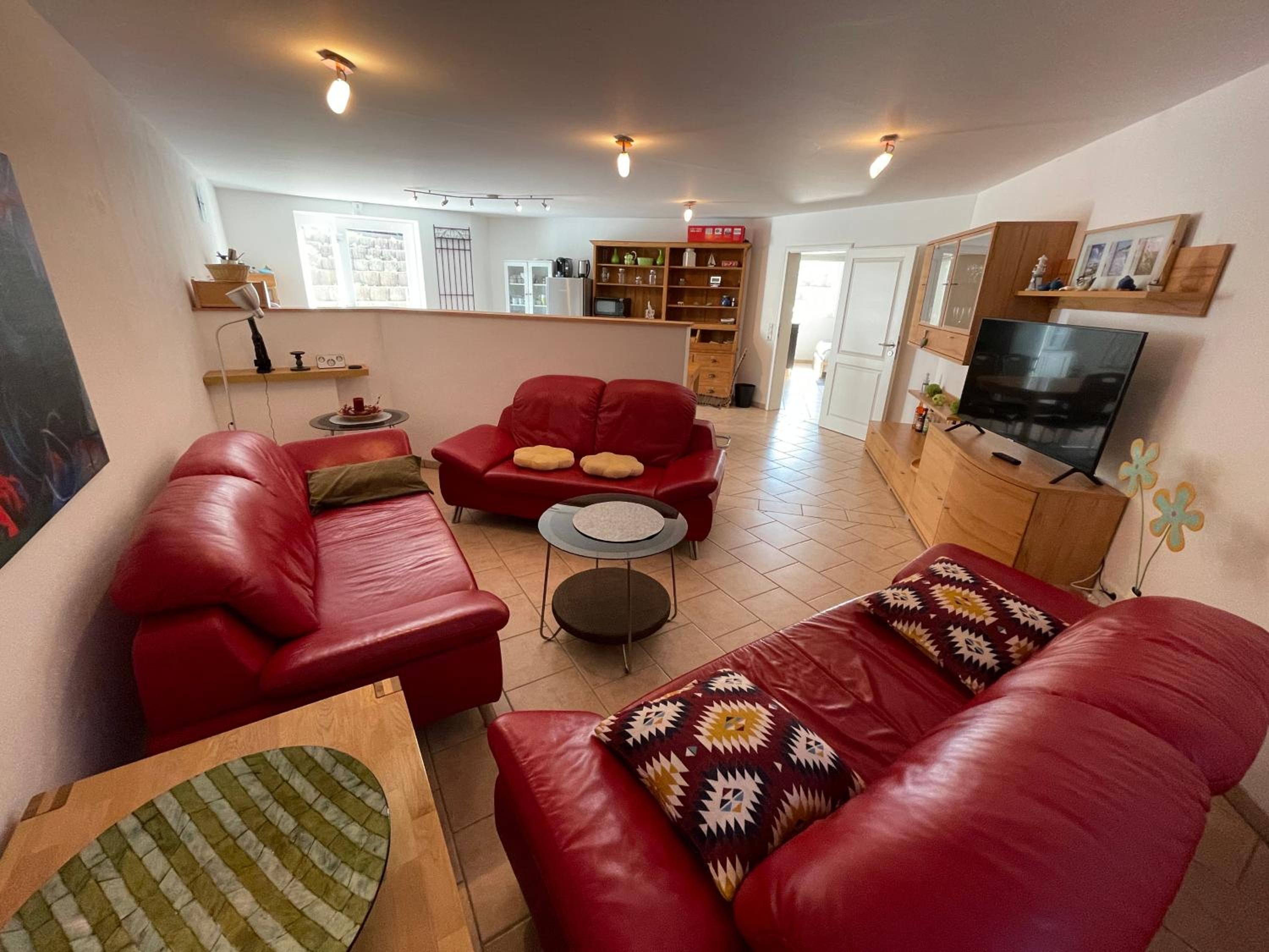 Three-Bedroom Apartment photo 3