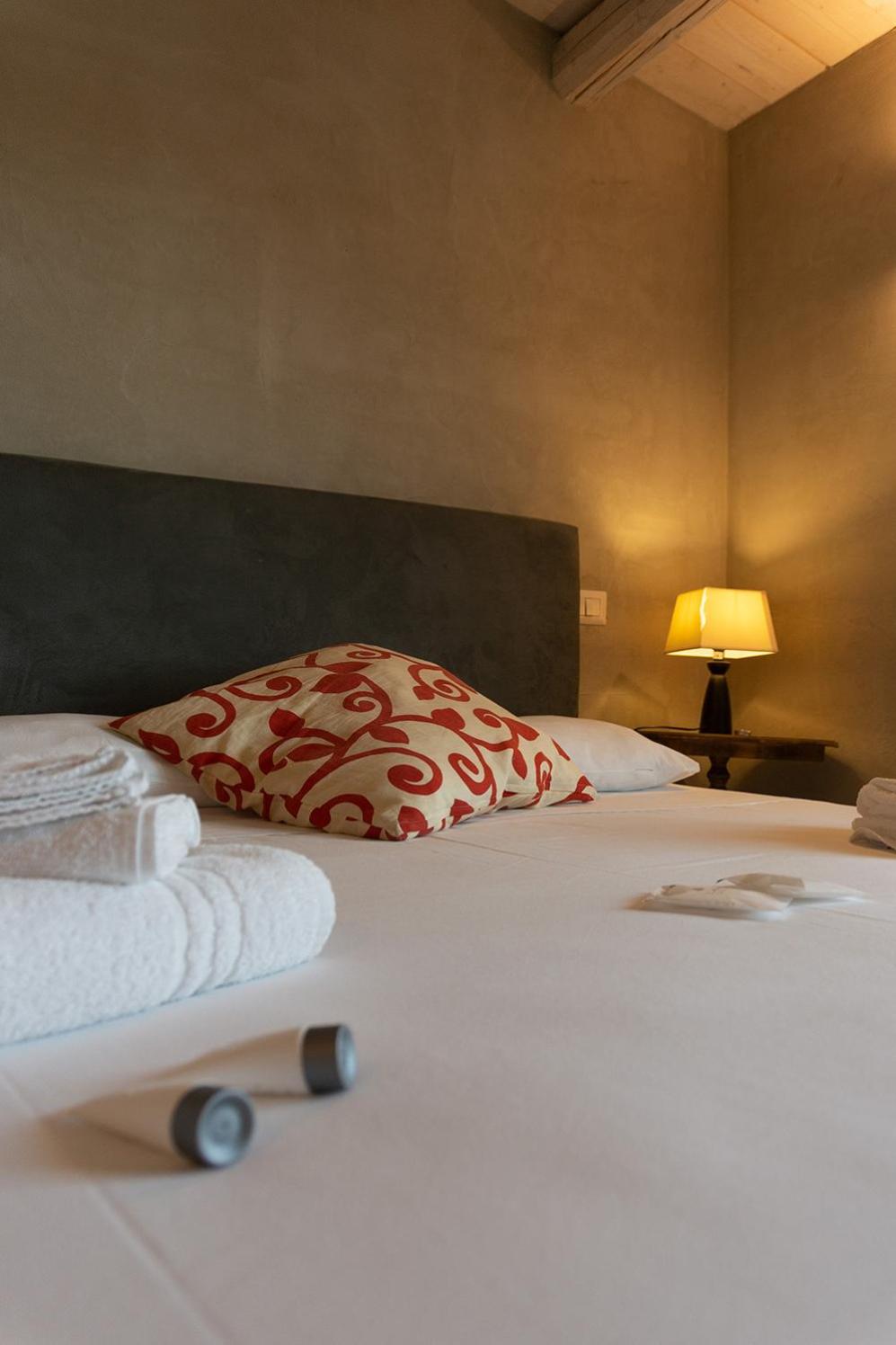 Large Double Room photo 1