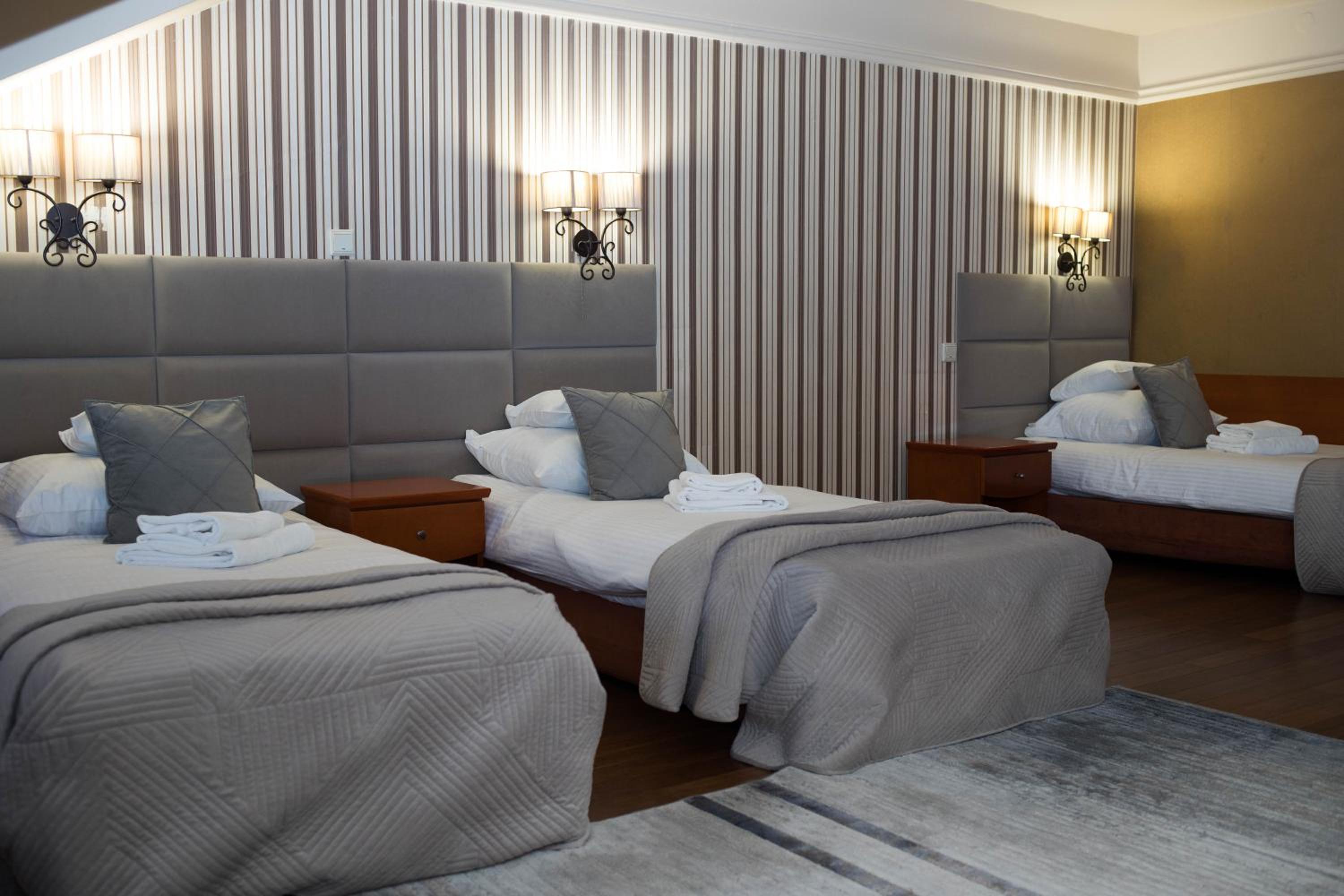 Triple Room - Photo 2
