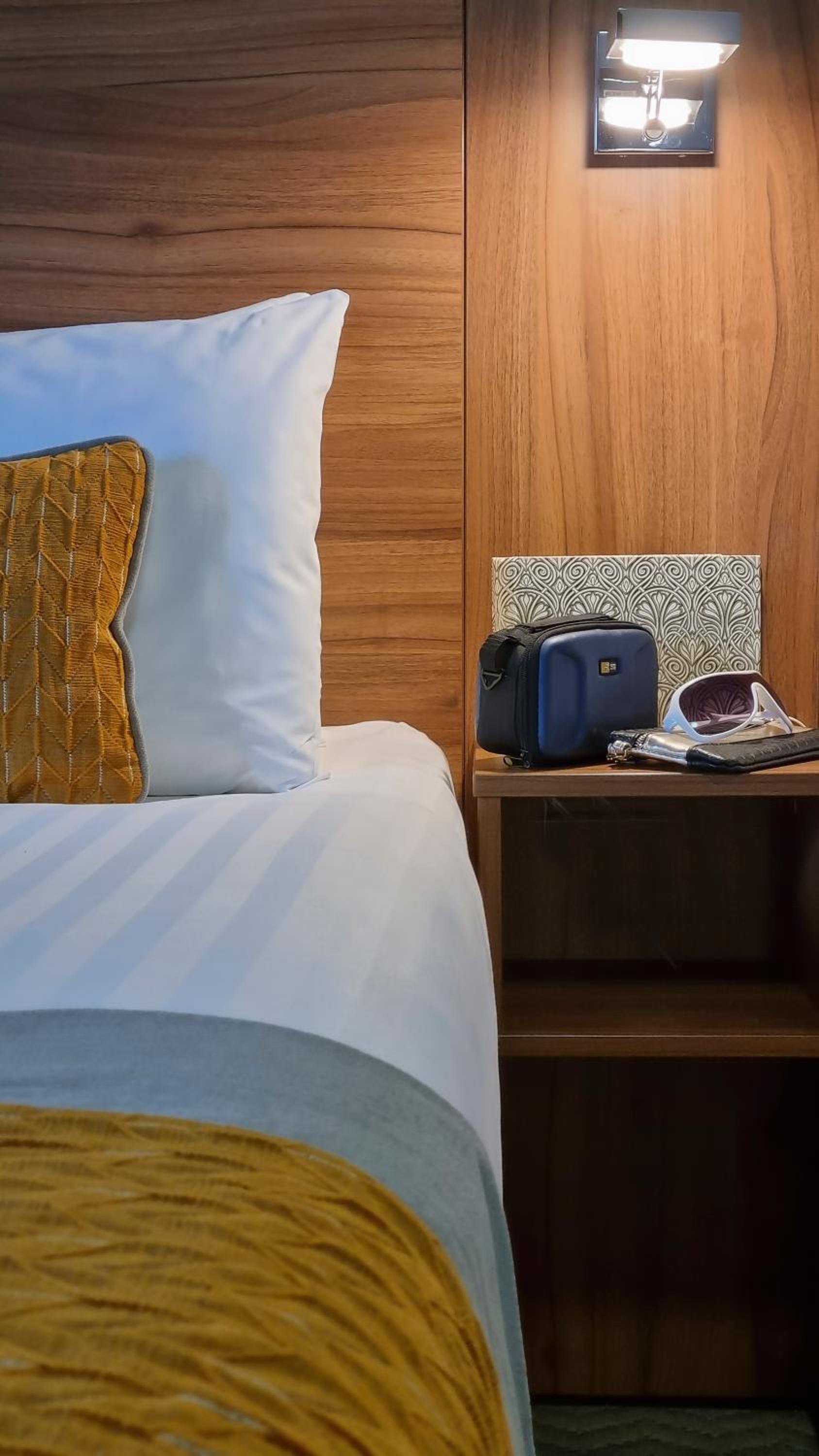 Superior Double Room with King Bed - Photo 3