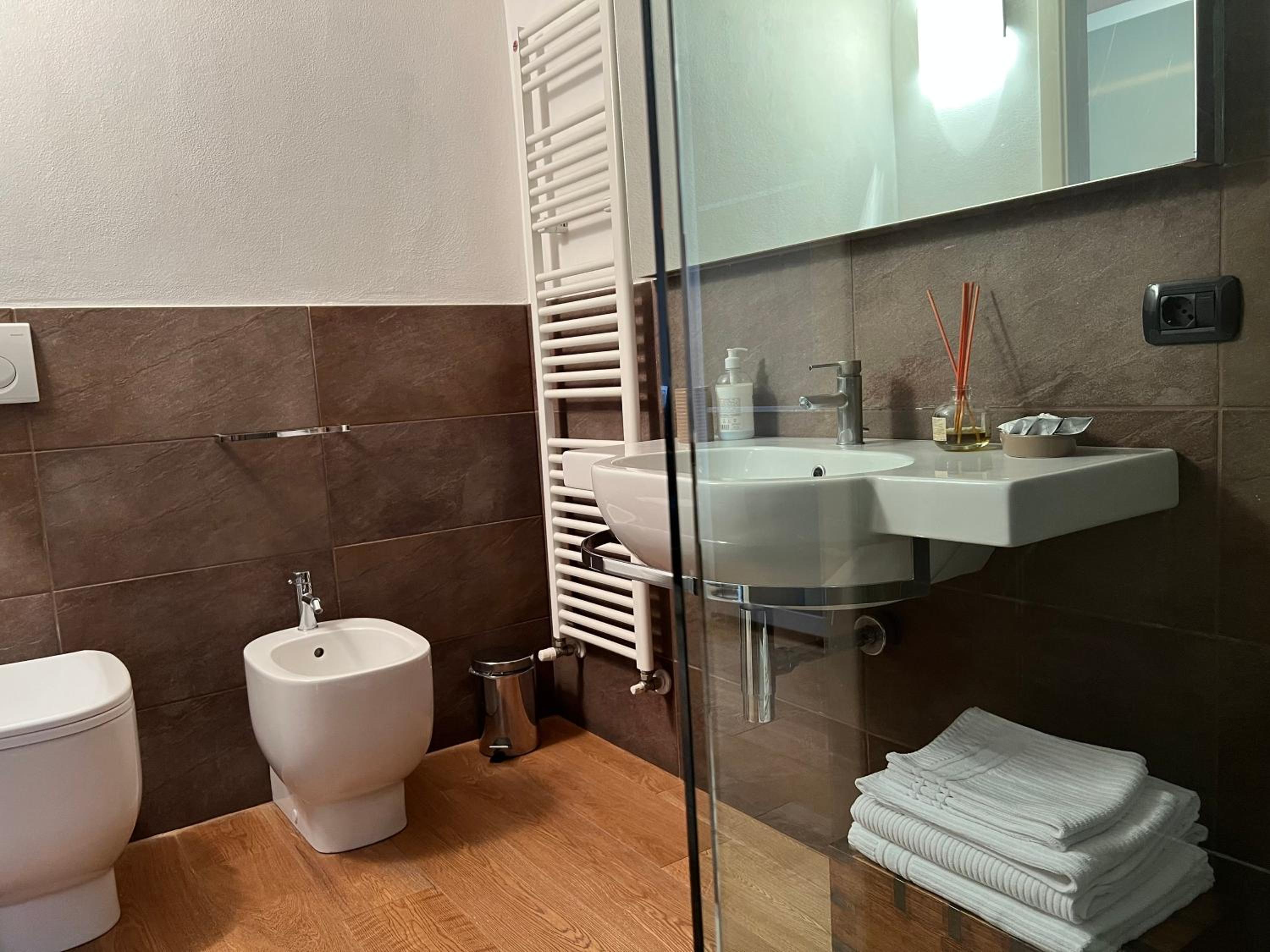 Double Room - Photo 27