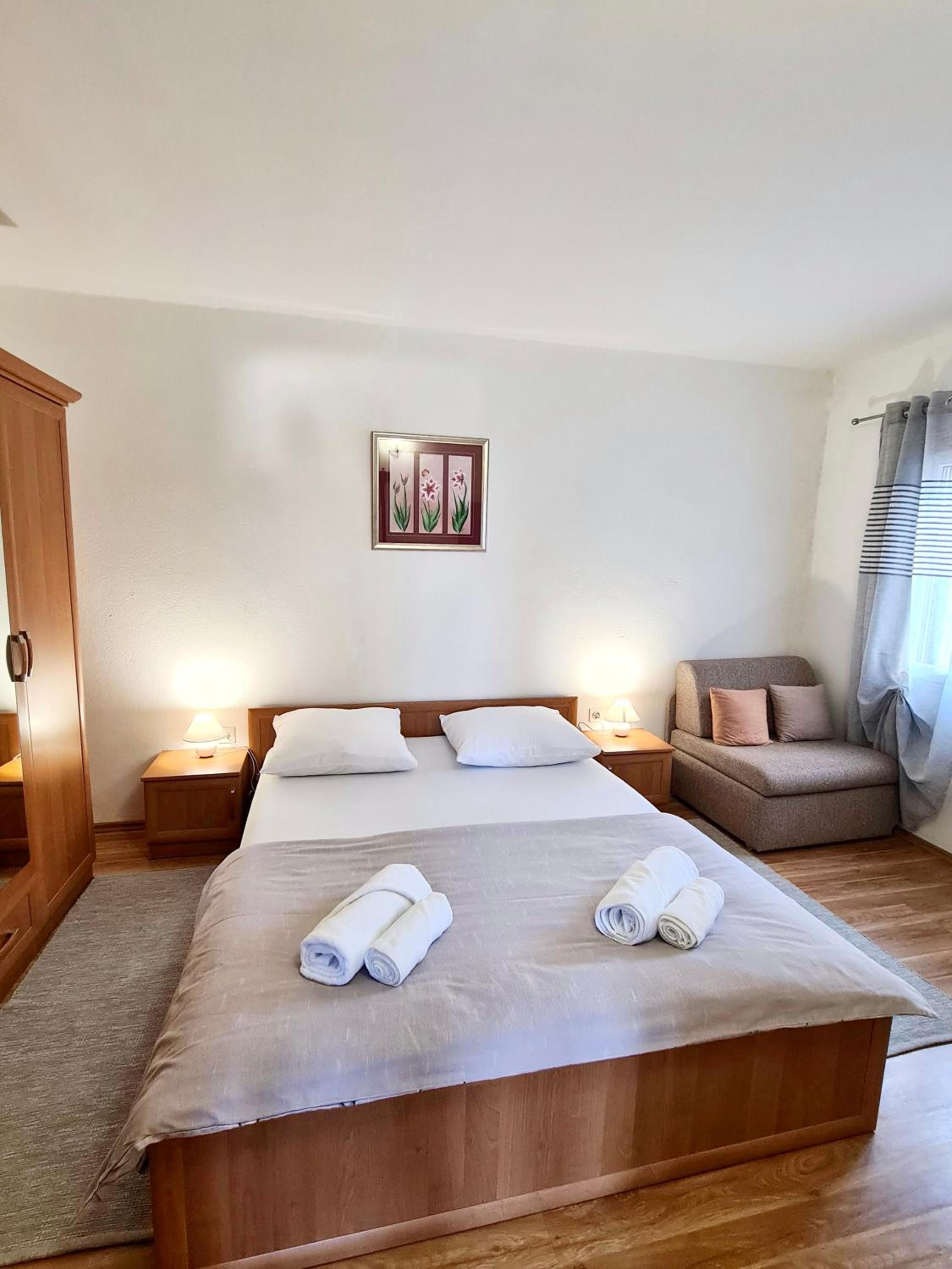 Apartment with Terrace photo 2