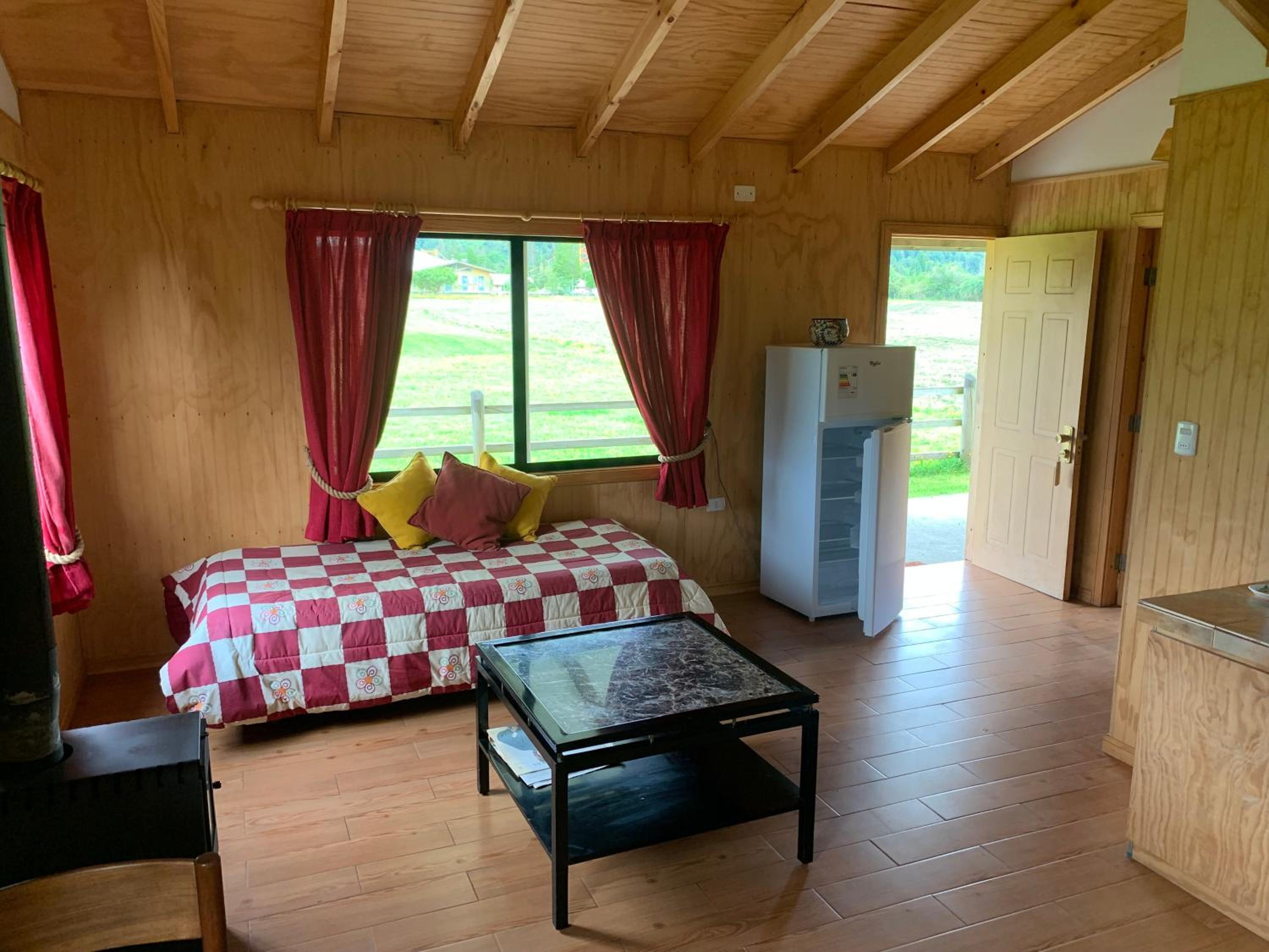 One-Bedroom House photo 1