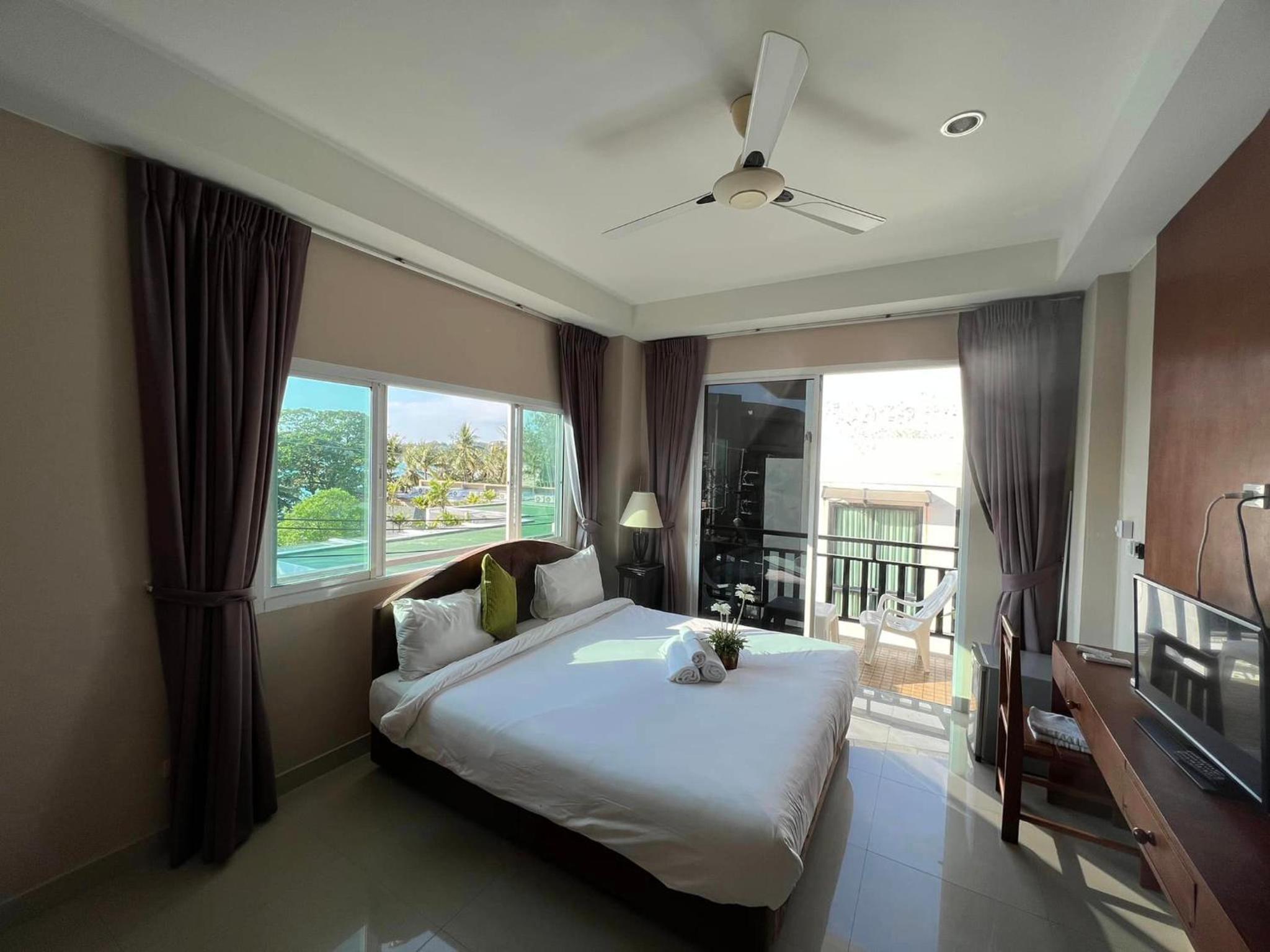 Standard Room With Balcony, Seaview photo 1