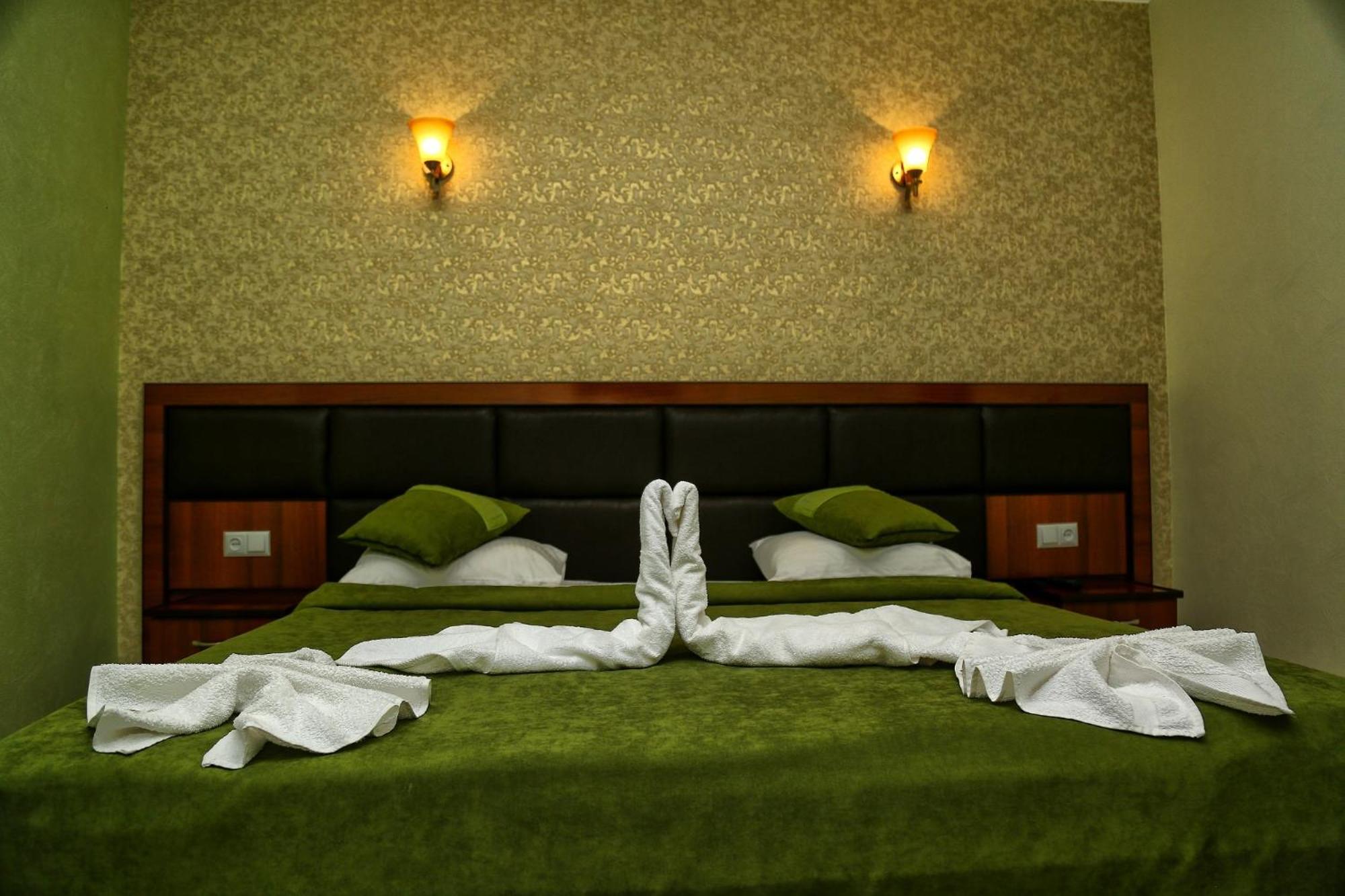 Double Room With Mountain View