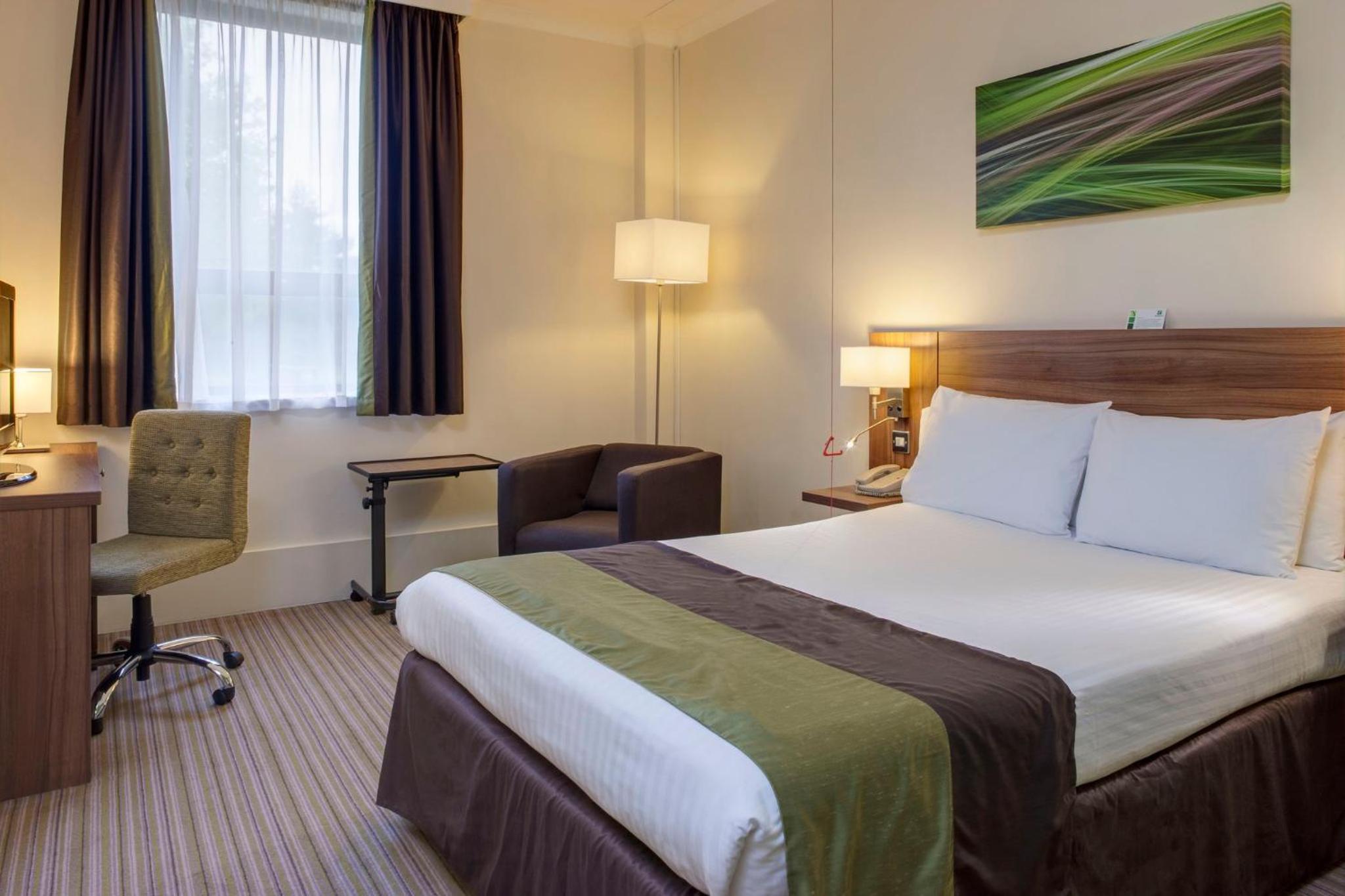 Standard Double Room - Disability Access - Photo 4