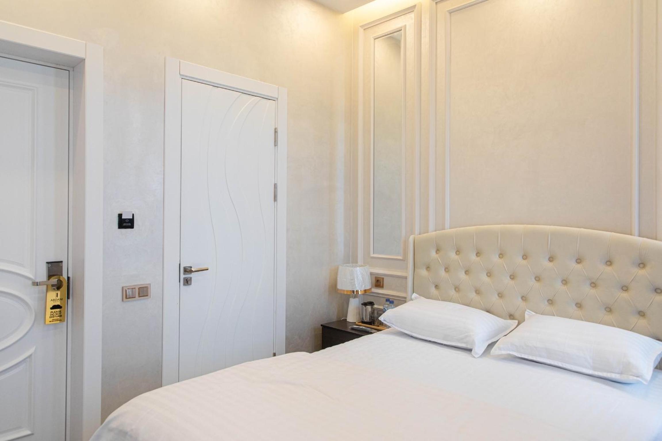 Budget Double Room photo 1